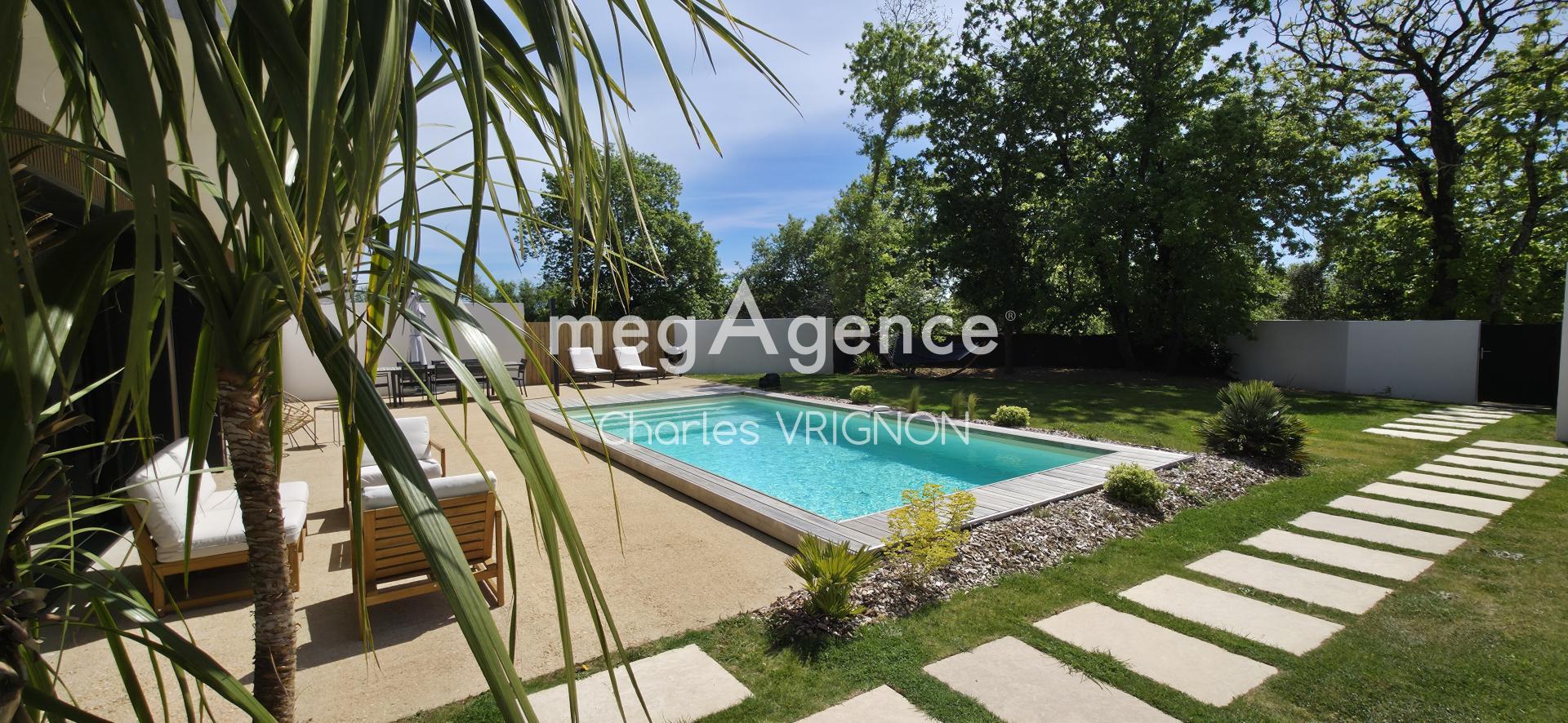 Miniature photo - 2 / 11