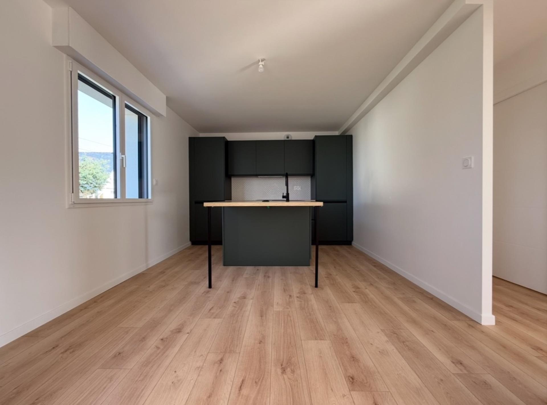 Miniature photo - 6 / 14