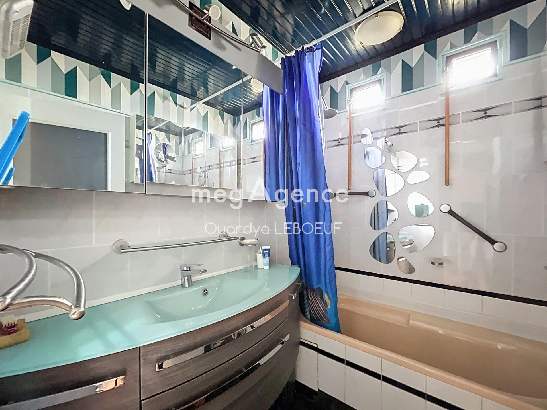 Miniature photo - 8 / 8