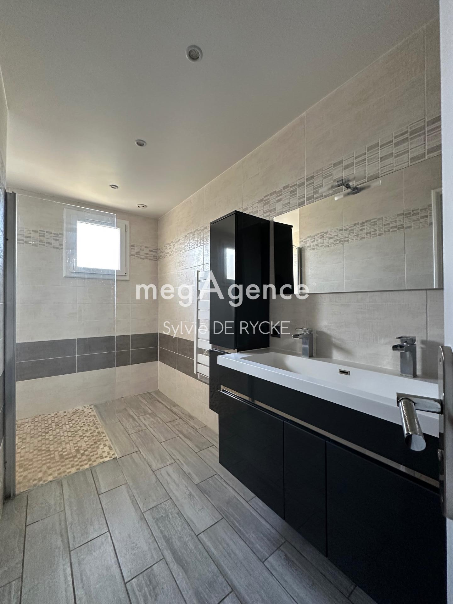 Miniature photo - 9 / 17