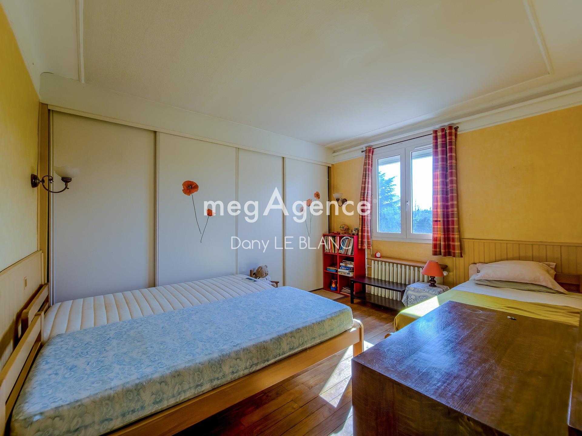 Miniature photo - 11 / 18