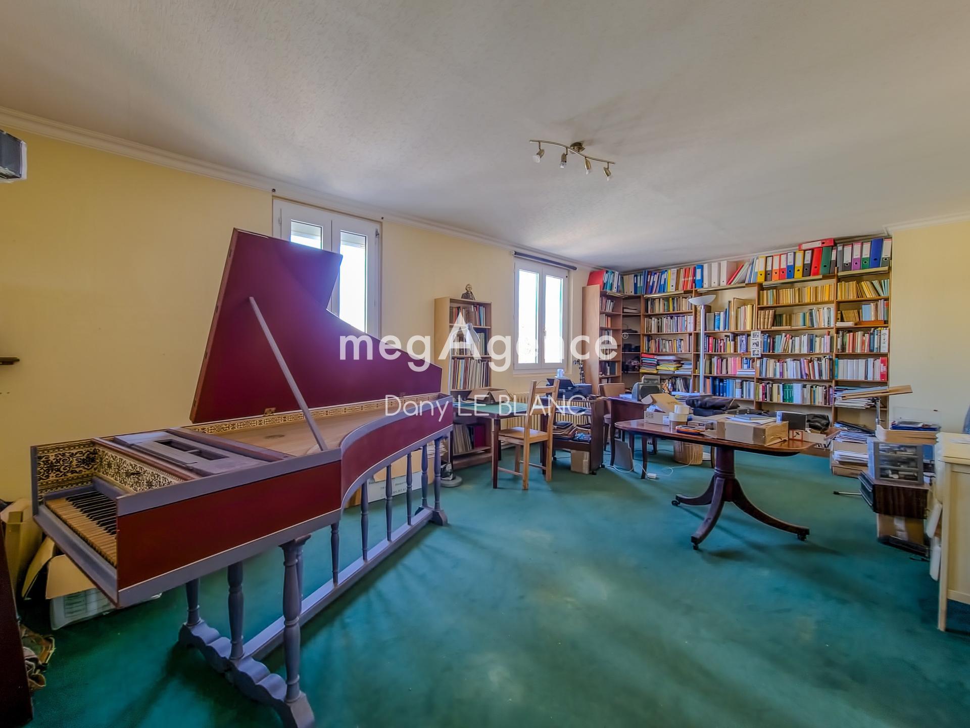 Miniature photo - 9 / 18