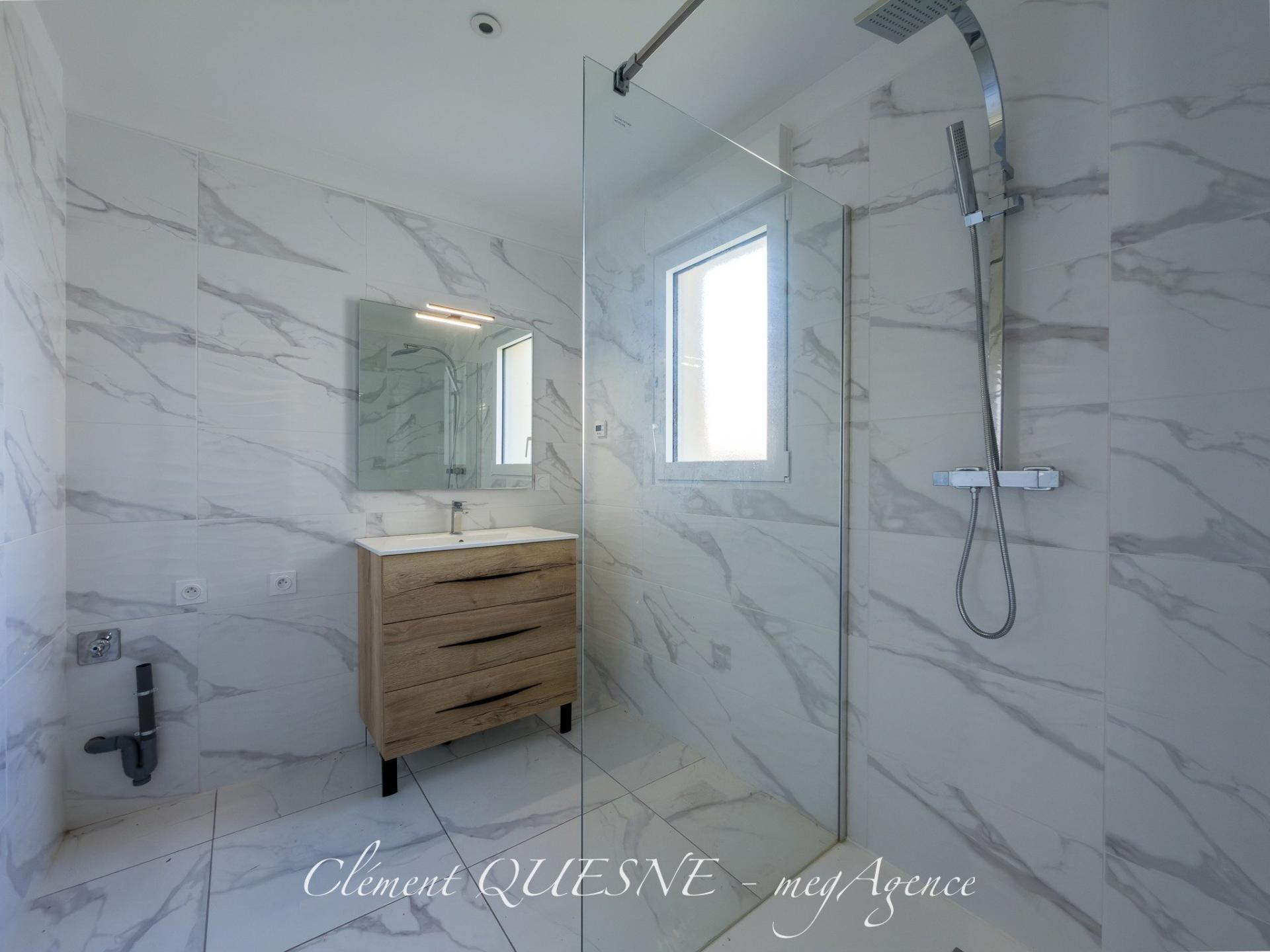 Miniature photo - 9 / 16