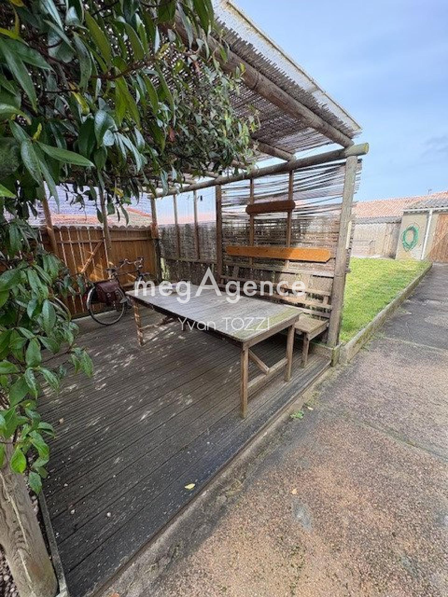 Miniature photo - 2 / 9