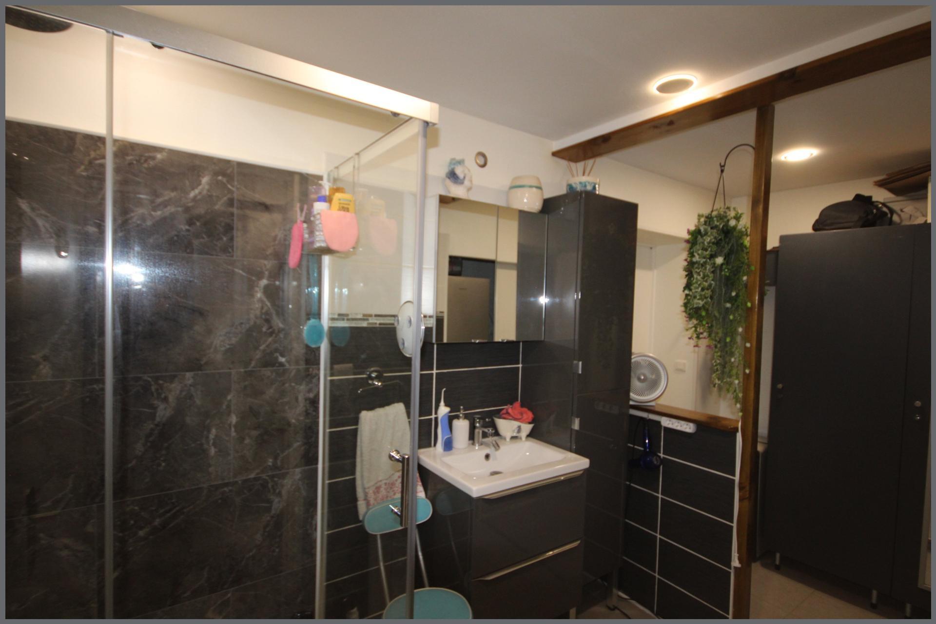 Miniature photo - 10 / 17