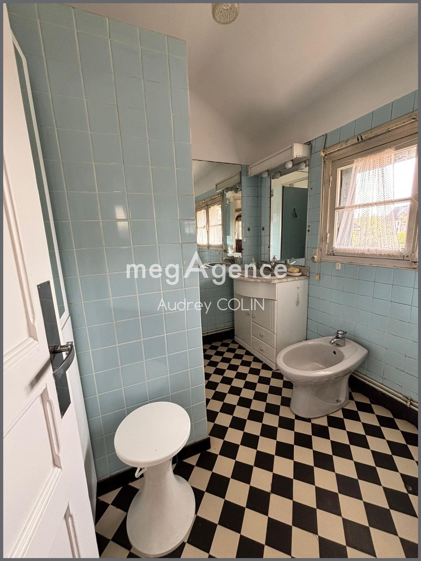 Miniature photo - 8 / 10