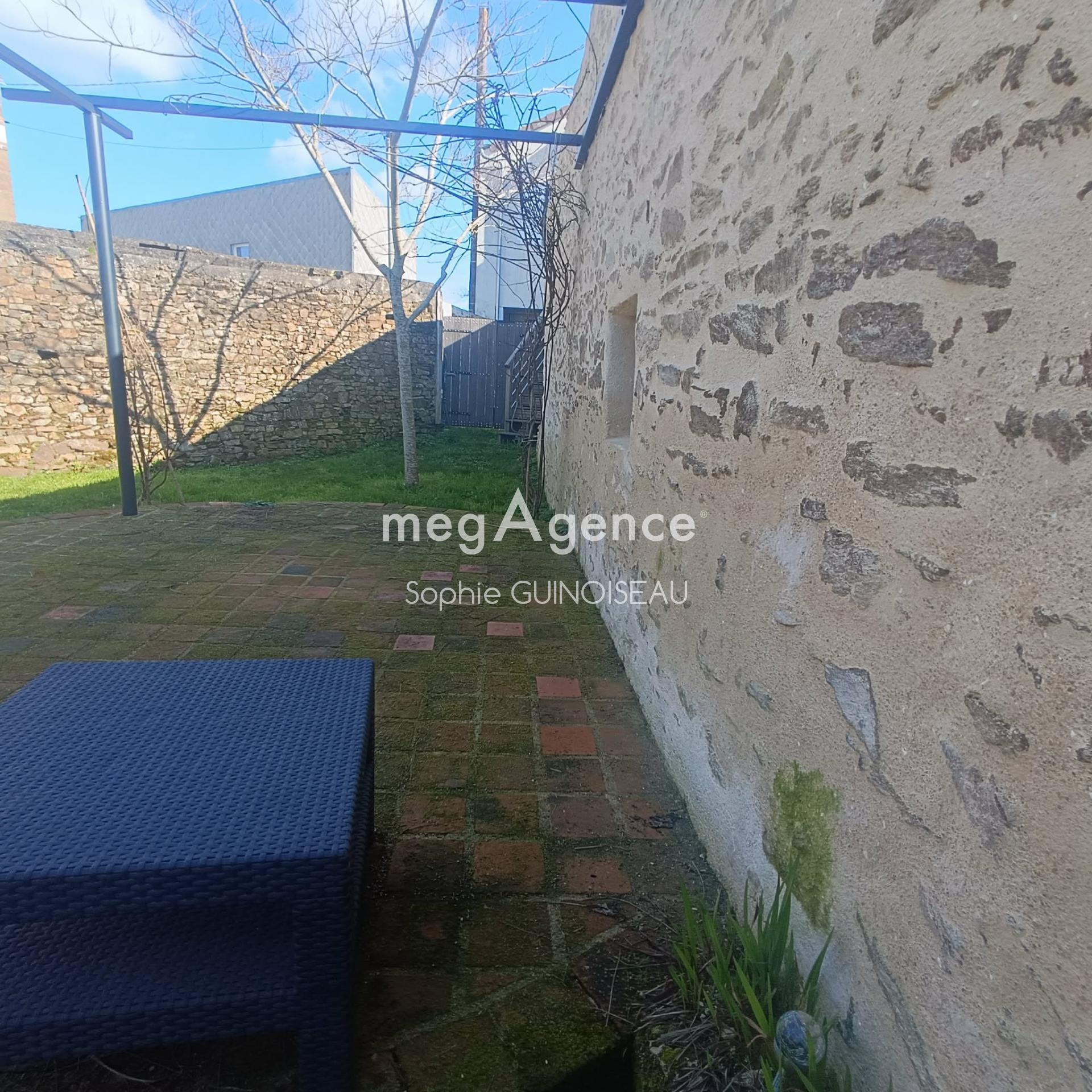 Miniature photo - 2 / 13