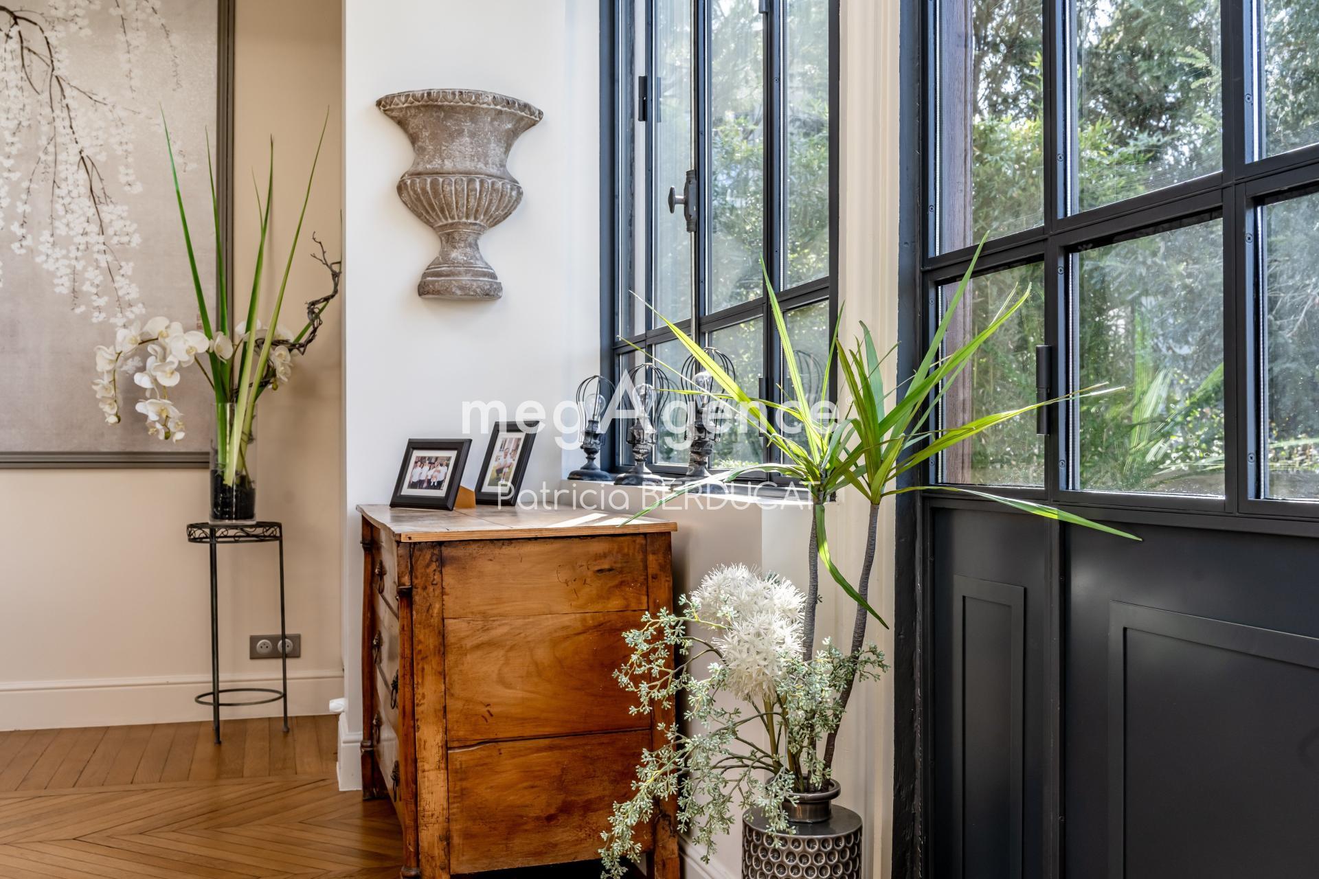 Miniature photo - 12 / 14