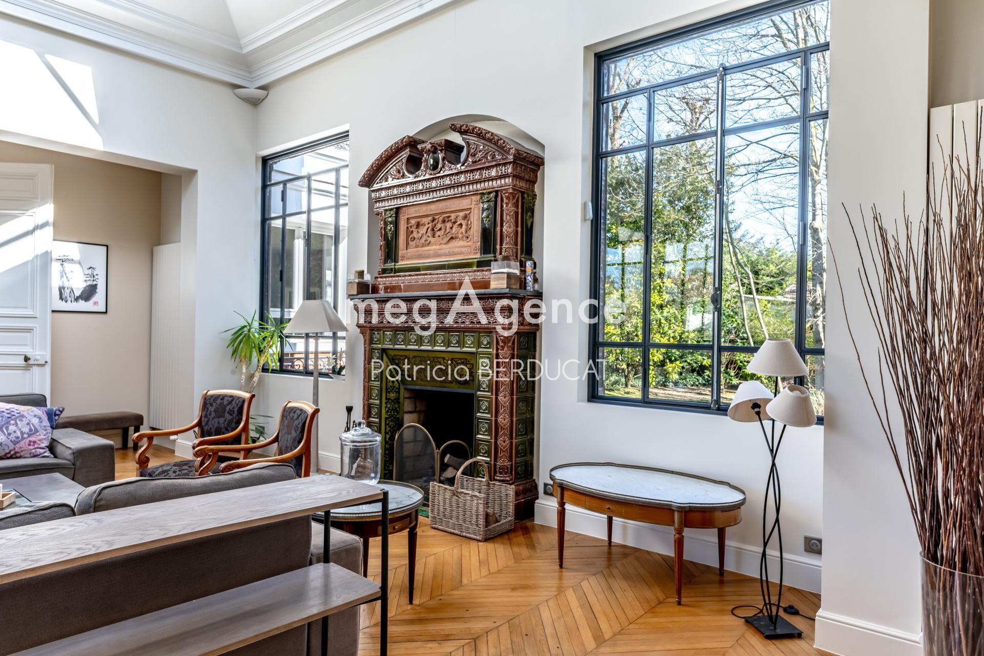 Miniature photo - 2 / 14