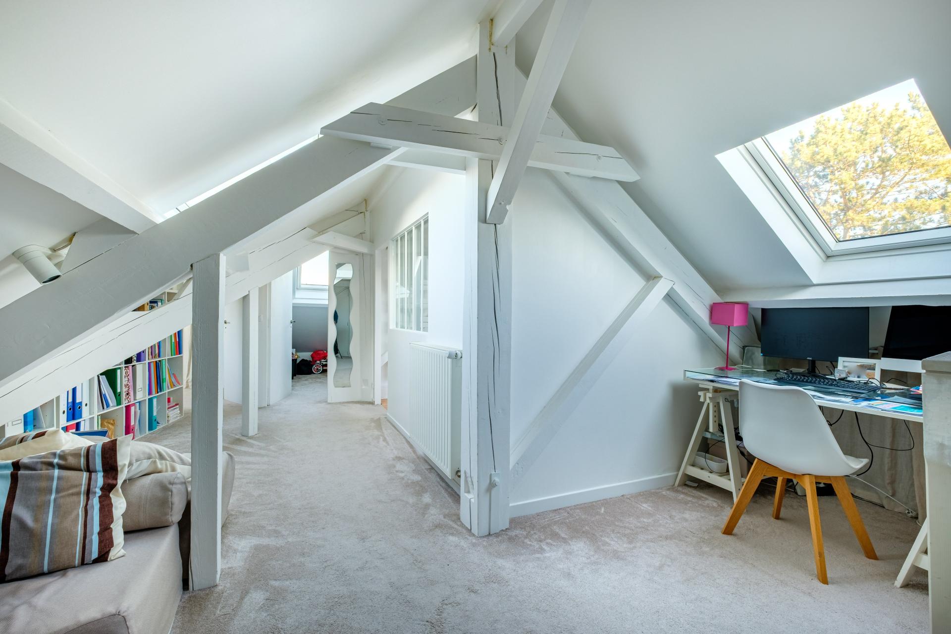 Miniature photo - 9 / 10