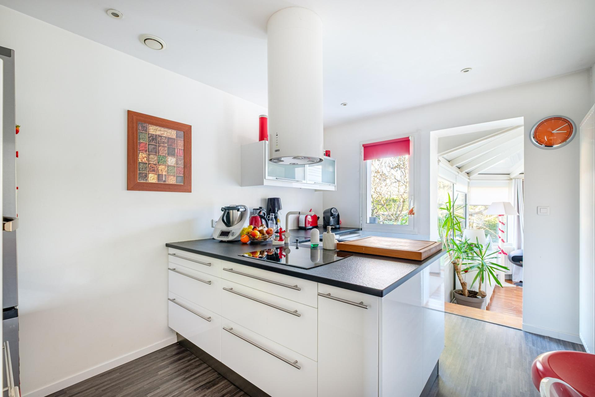 Miniature photo - 4 / 10