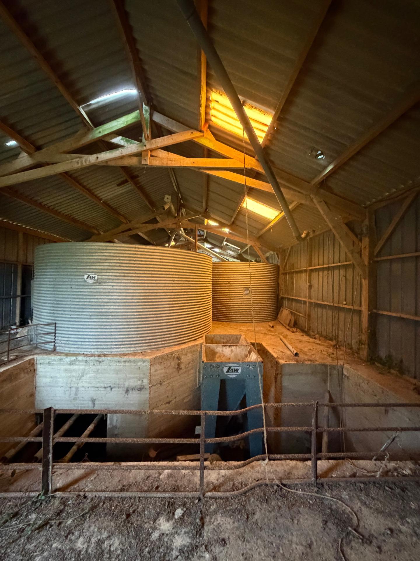 Miniature photo - 10 / 20