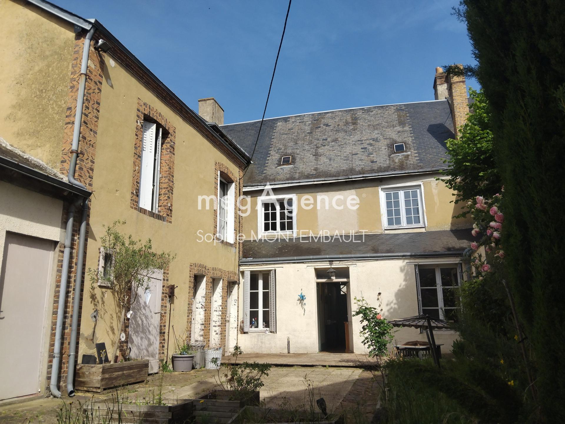 Maison 5 pièces 229 m² · à Mondoubleau · 229 m² · 136 500 €