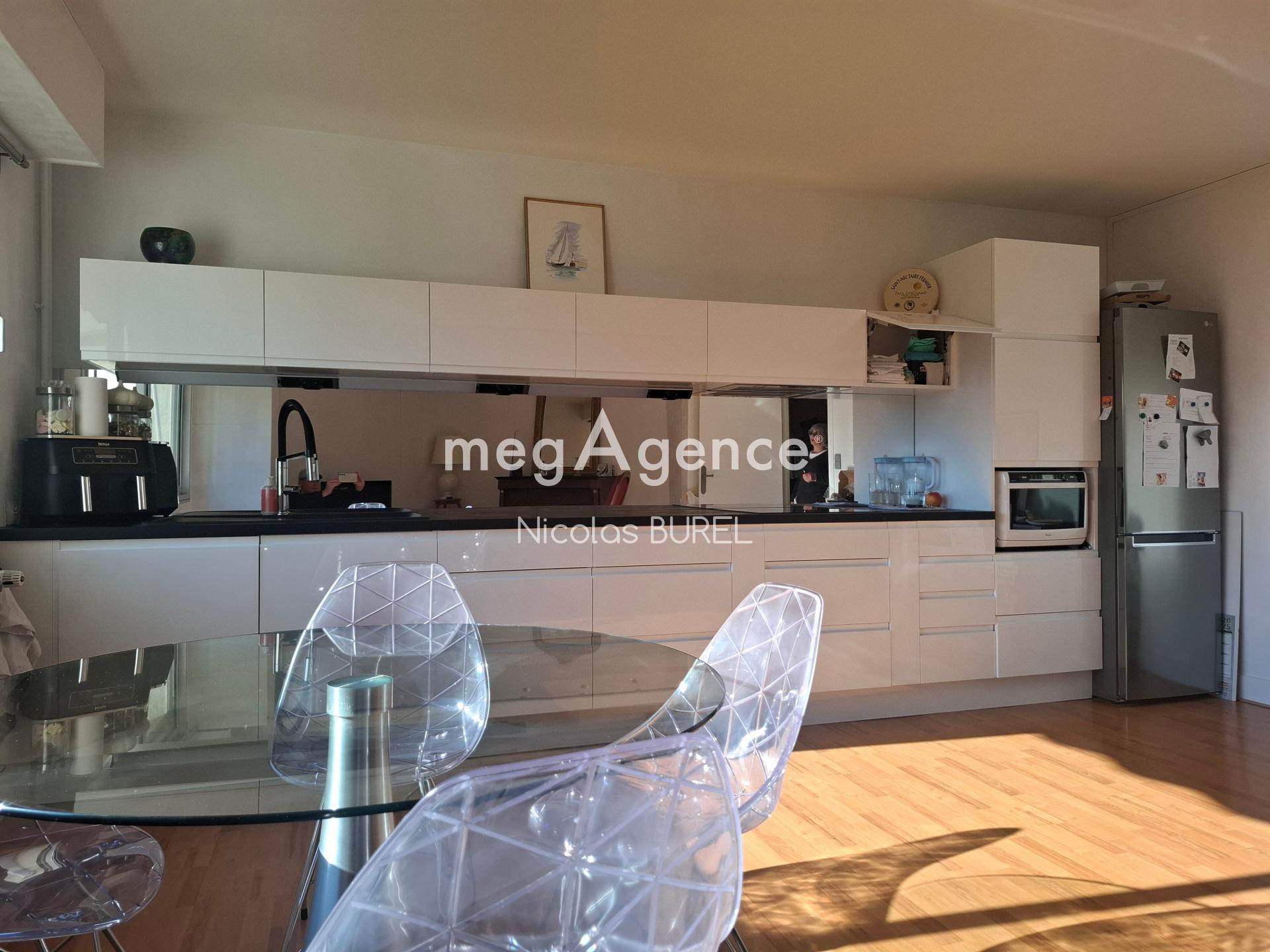 Miniature photo - 2 / 3