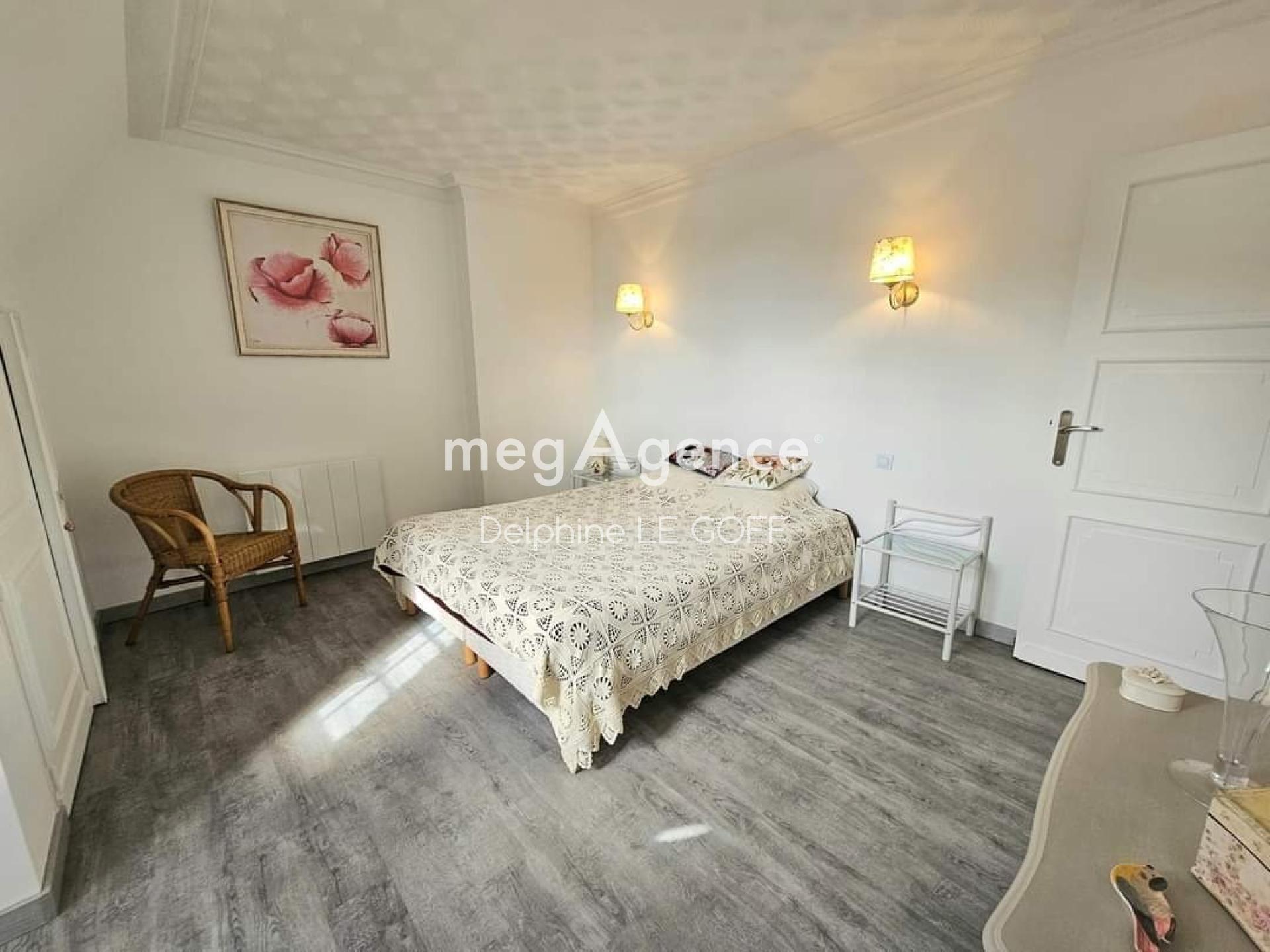 Miniature photo - 12 / 16