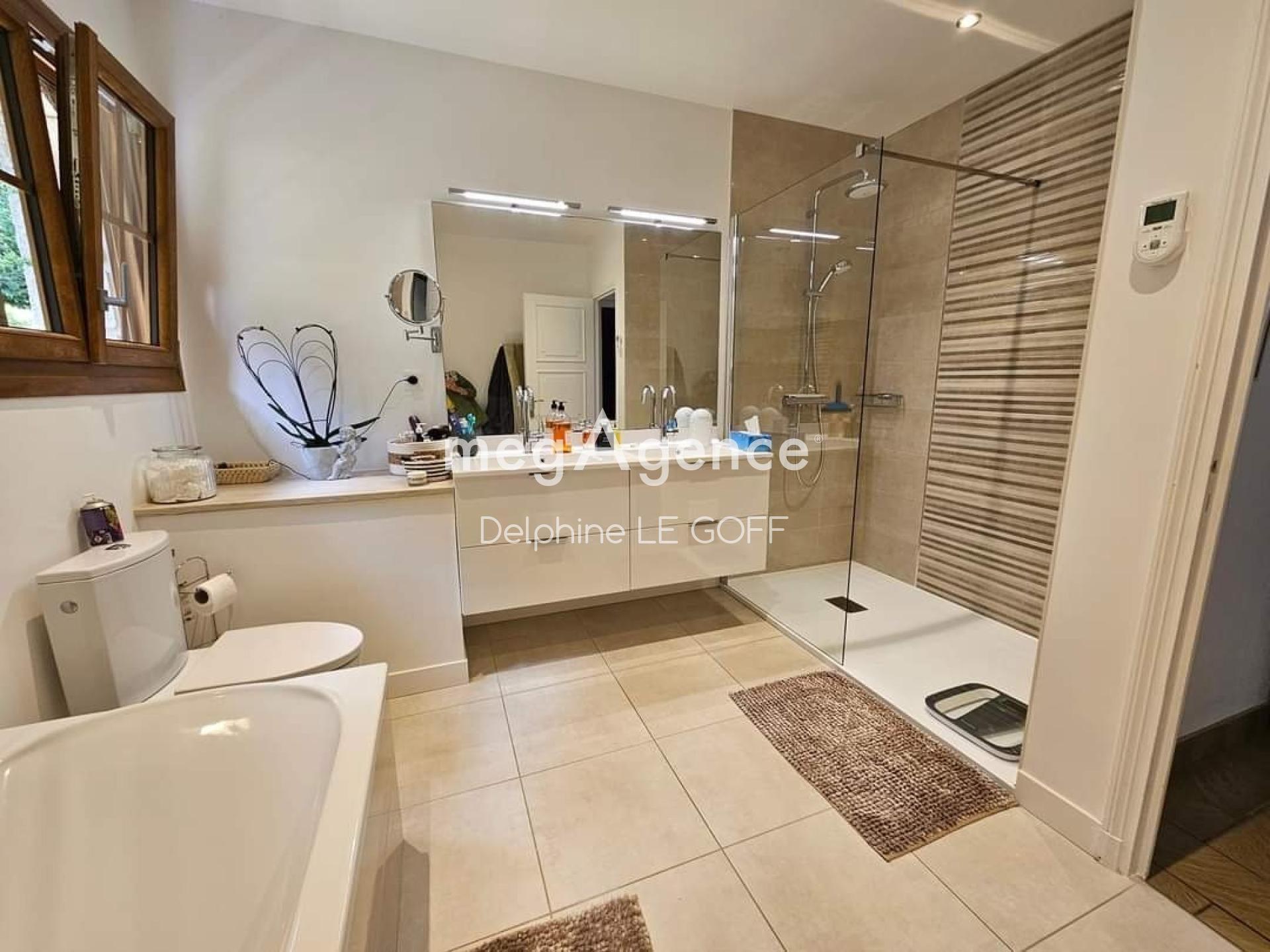 Miniature photo - 9 / 16