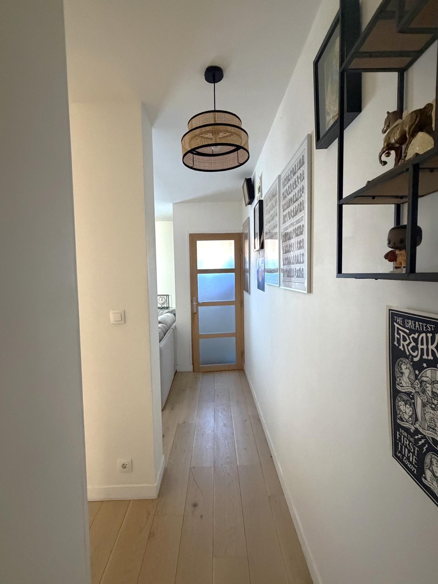 Miniature photo - 6 / 8