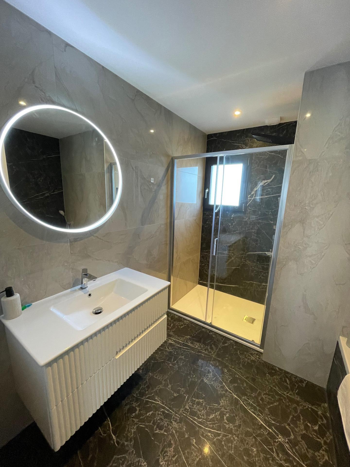 Miniature photo - 9 / 9