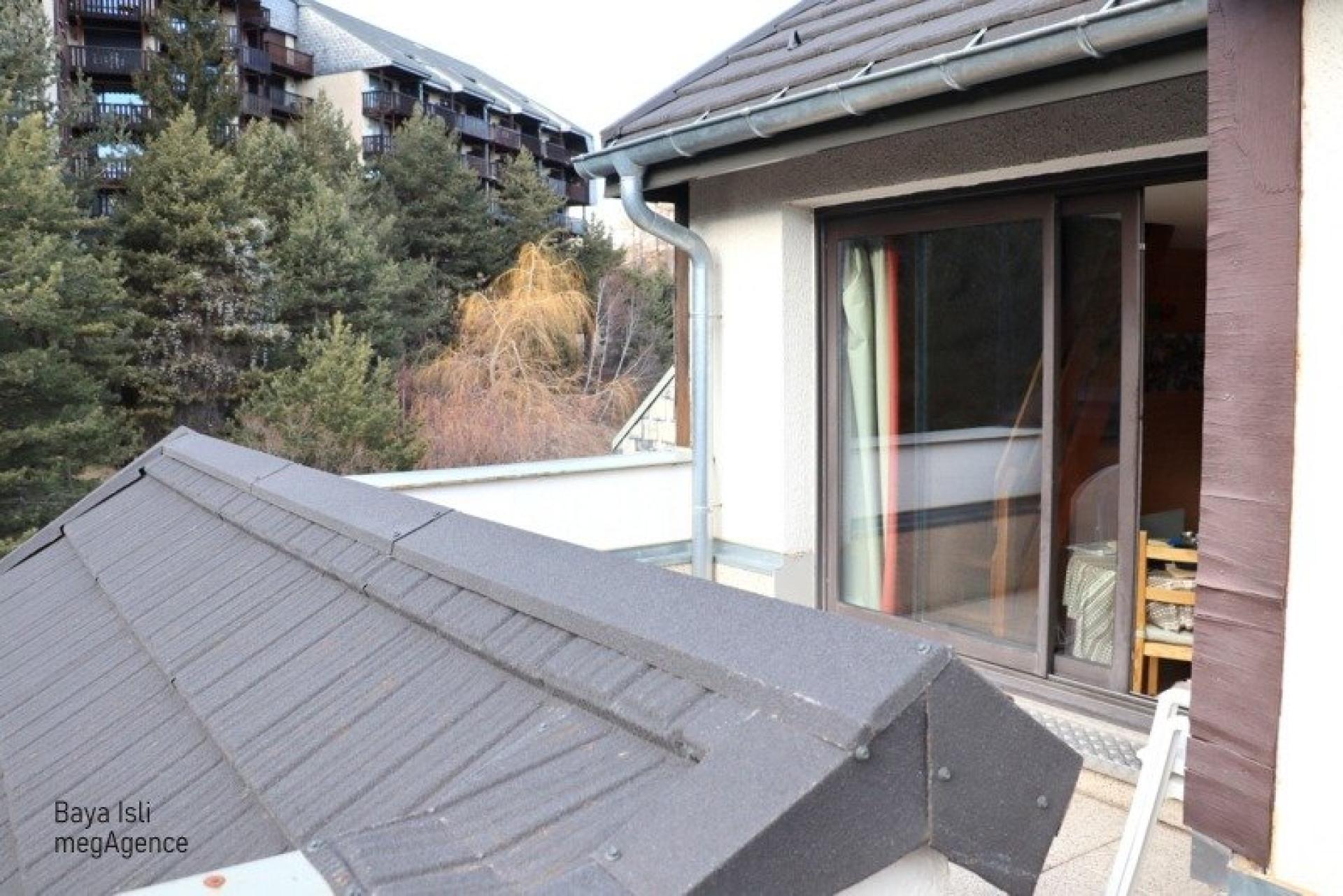 Miniature photo - 2 / 10