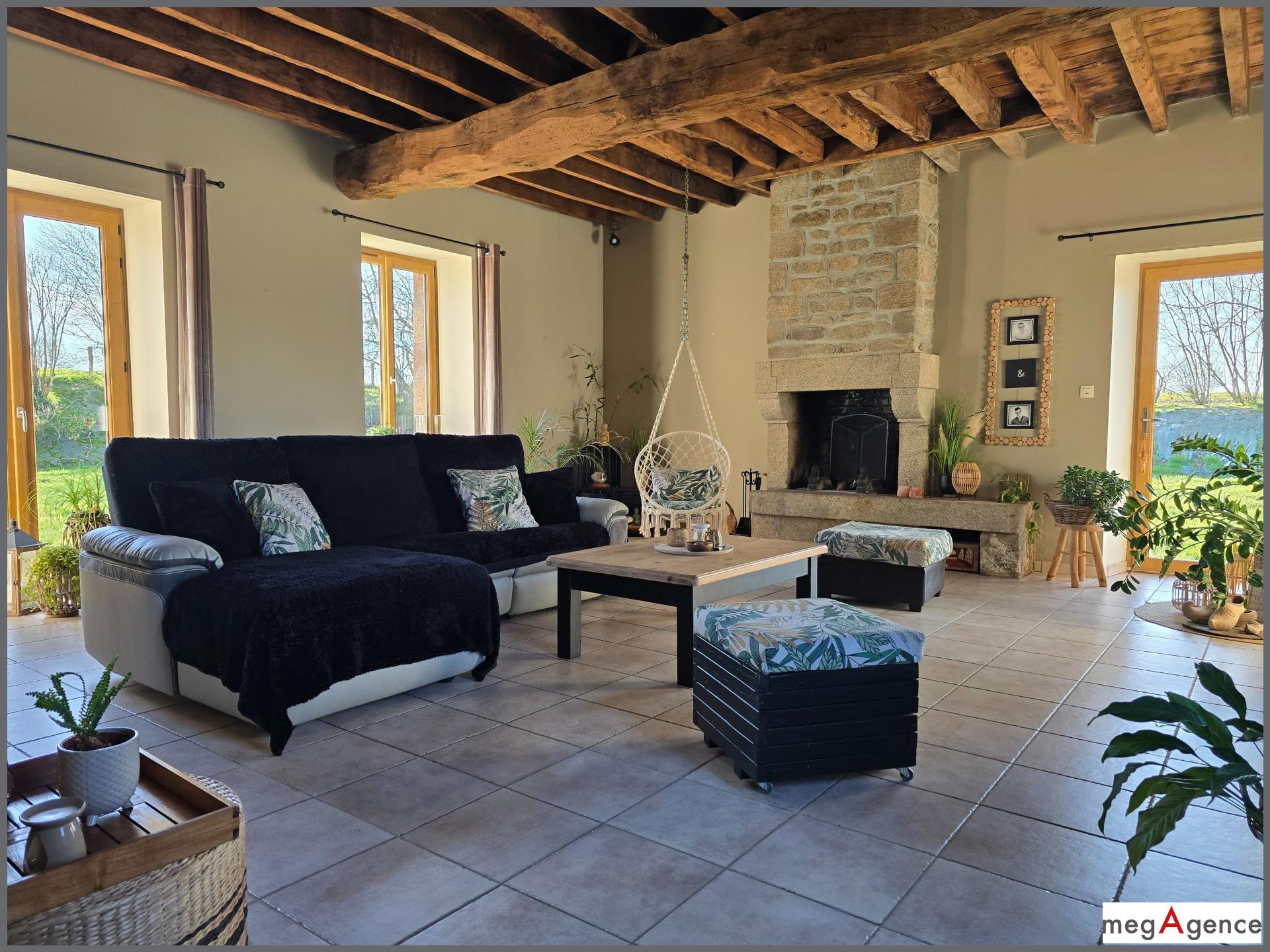 Miniature photo - 2 / 19