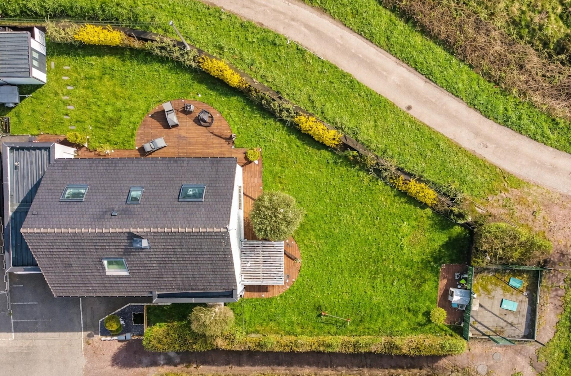 Miniature photo - 12 / 12