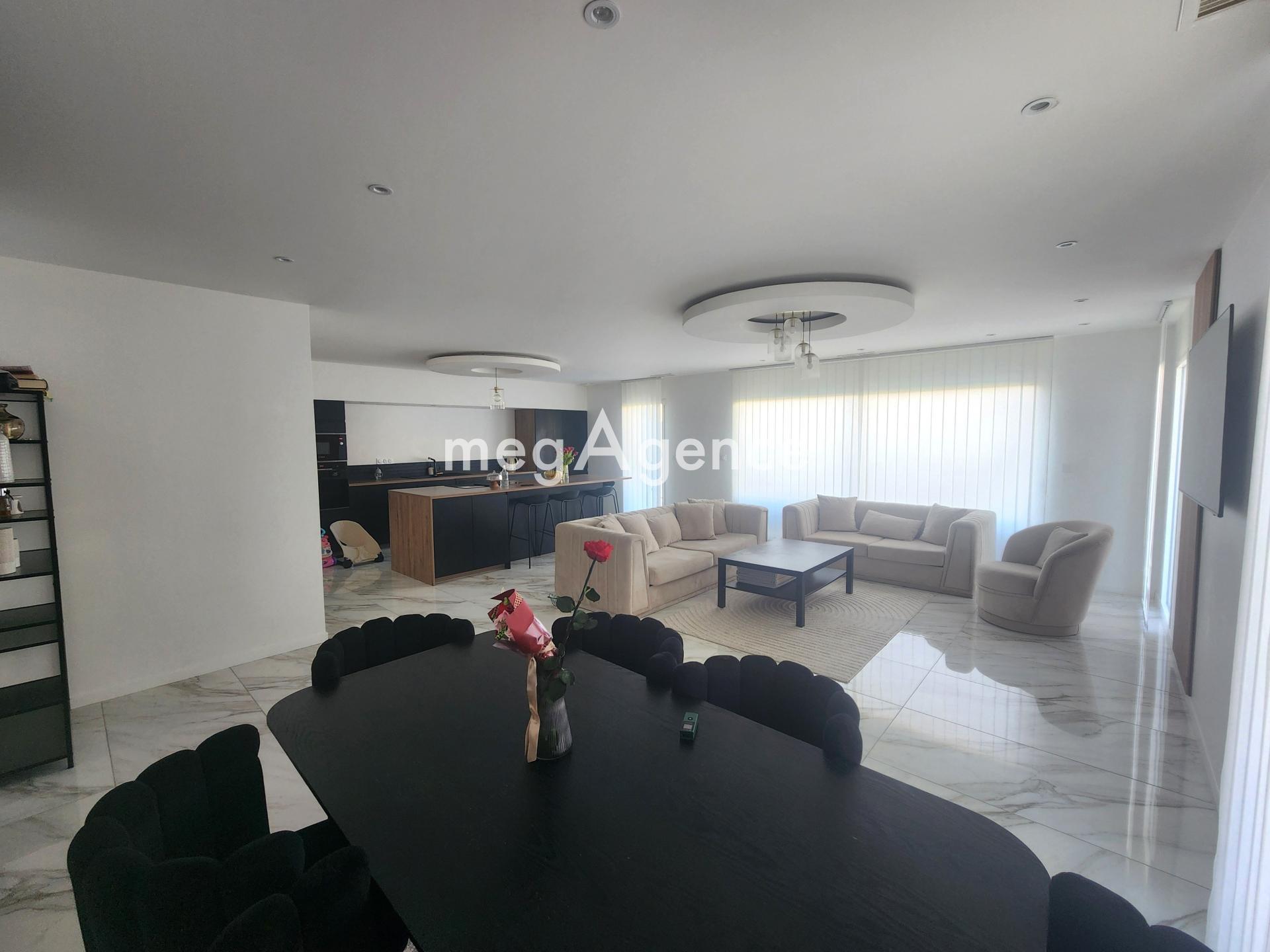 Miniature photo - 2 / 13