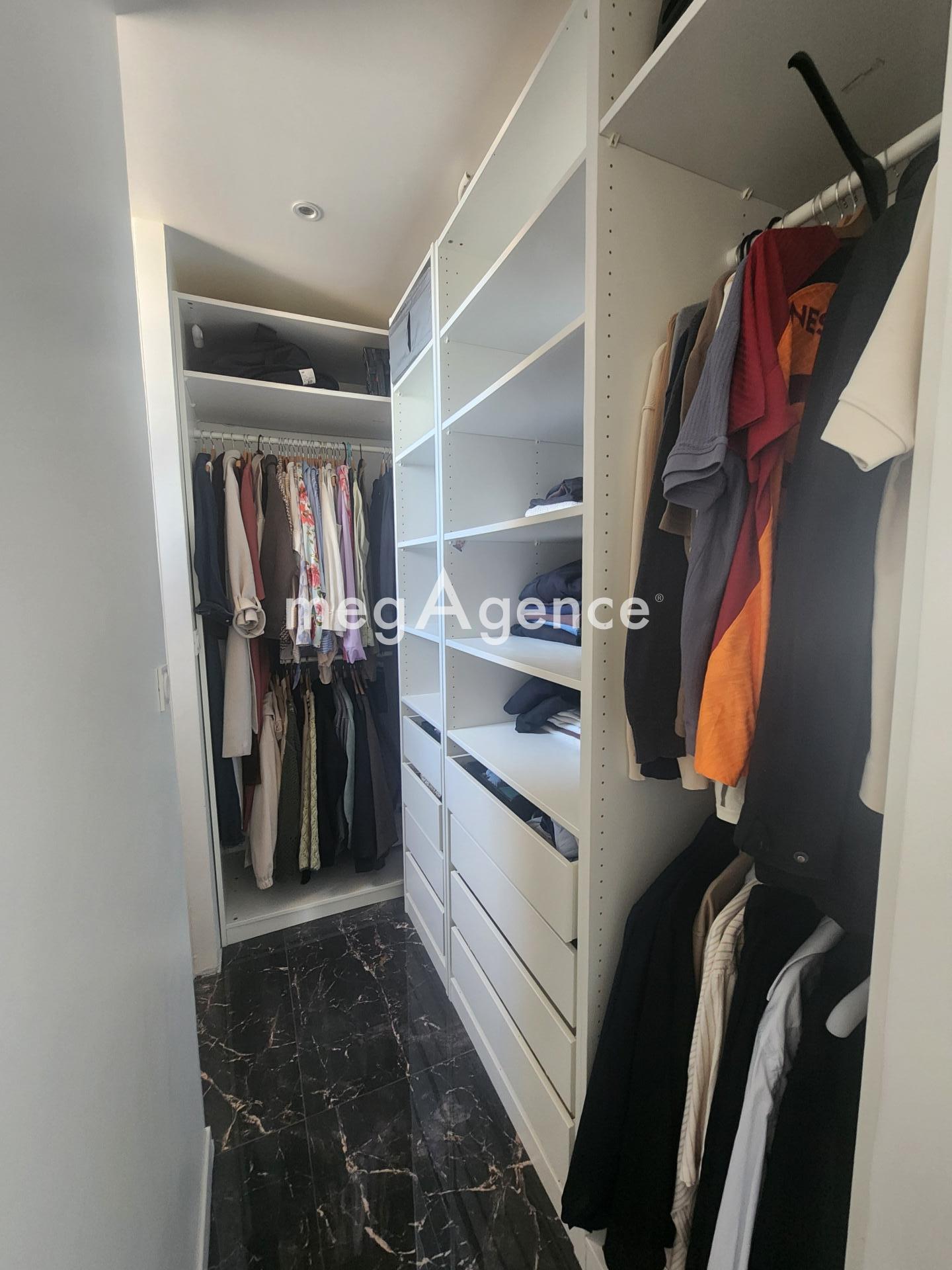 Miniature photo - 12 / 13