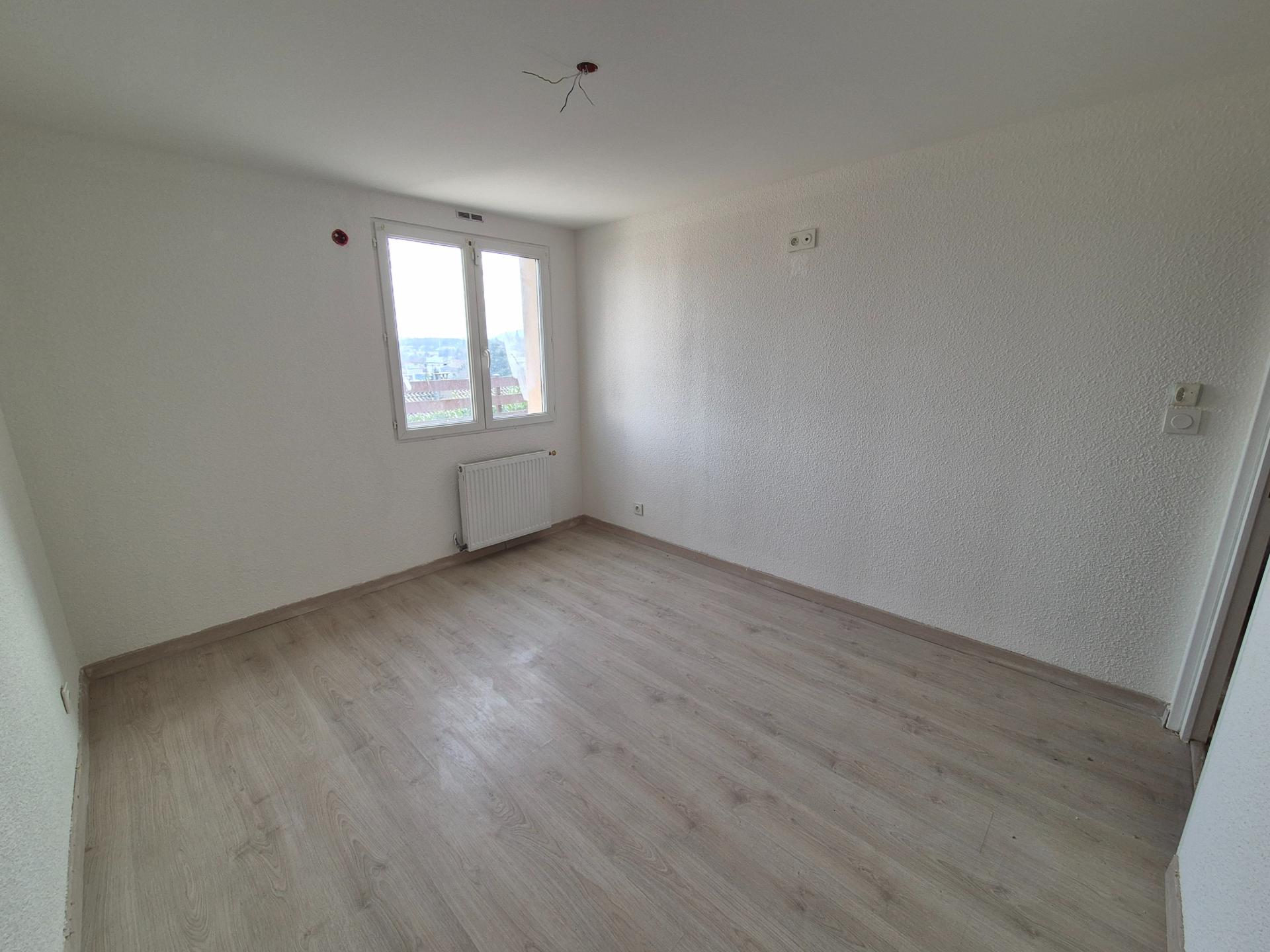 Miniature photo - 9 / 20