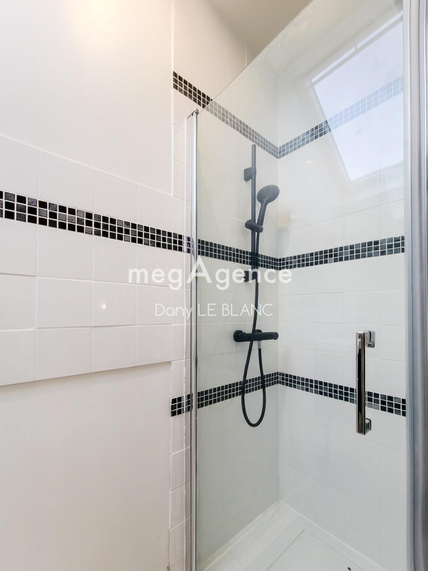 Miniature photo - 13 / 17