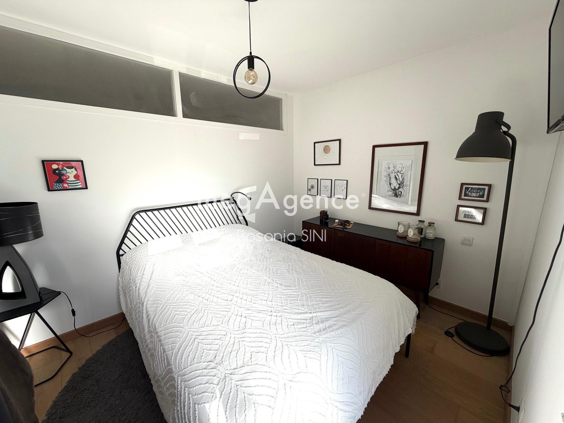 Miniature photo - 6 / 10