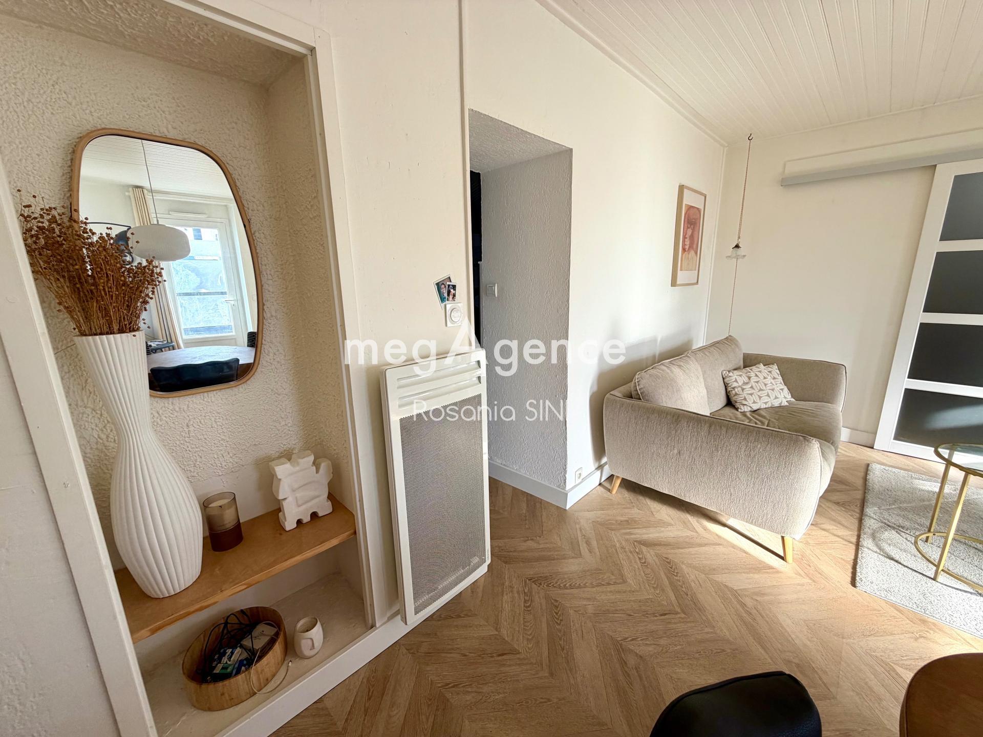 Miniature photo - 2 / 10