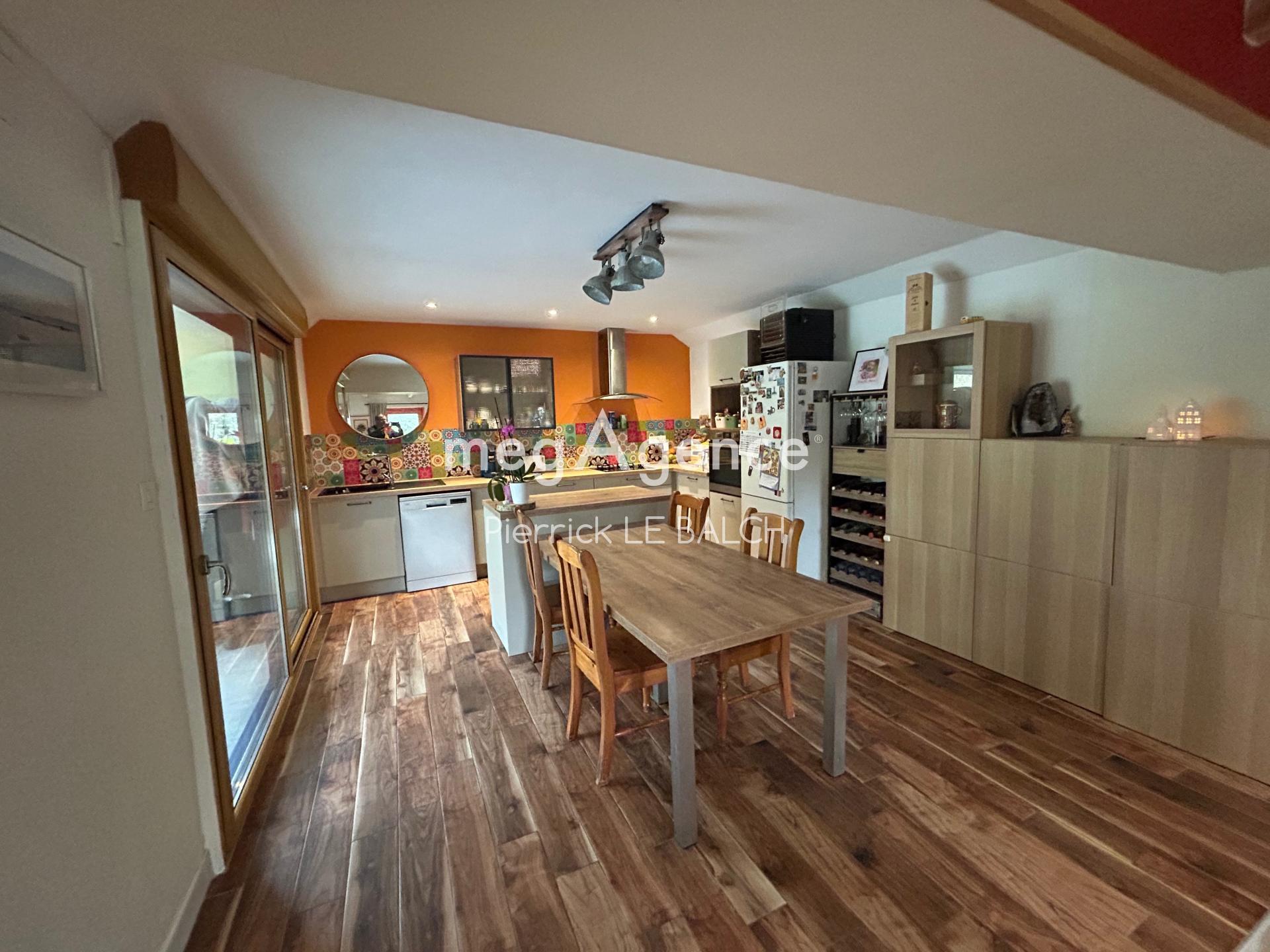 Miniature photo - 2 / 17