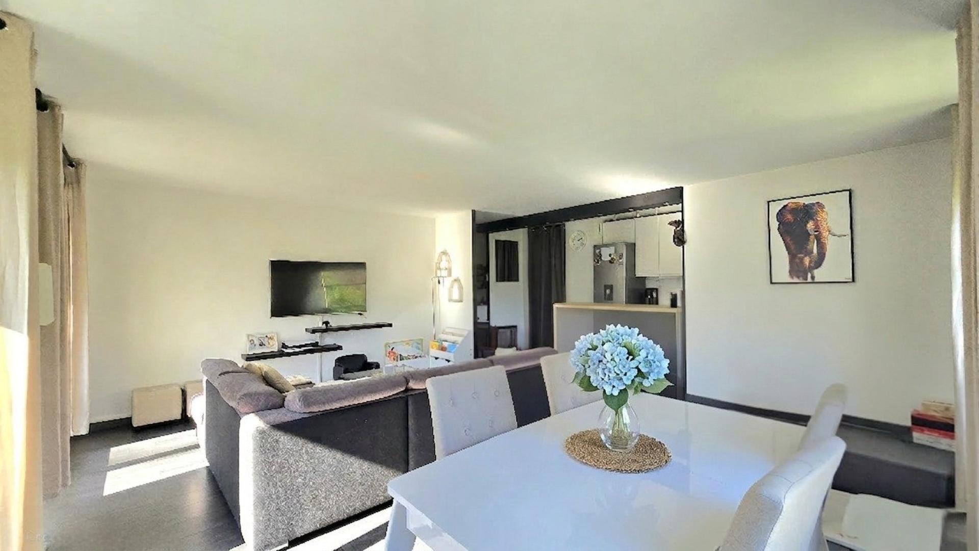 Miniature photo - 2 / 11