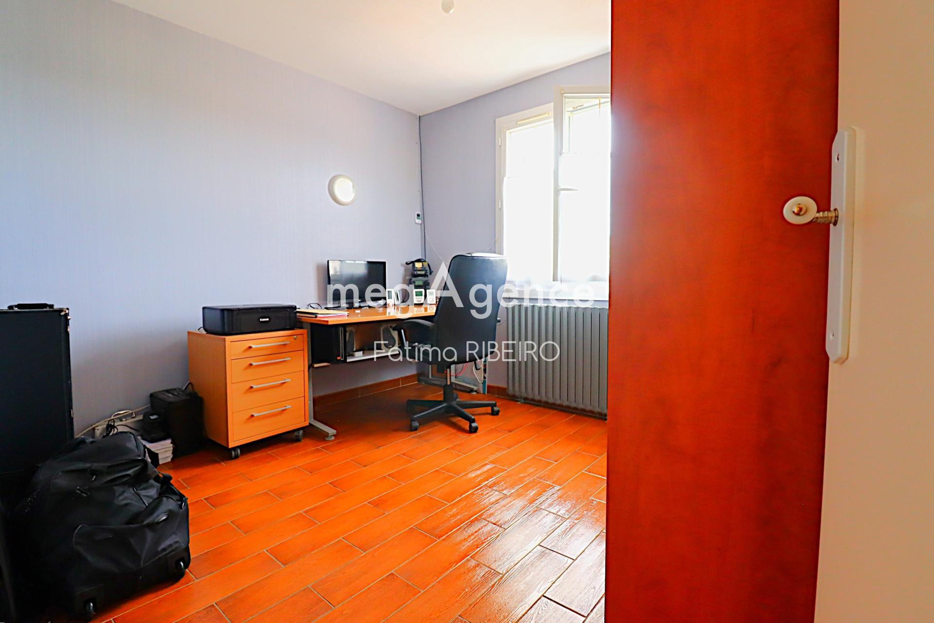 Miniature photo - 8 / 12