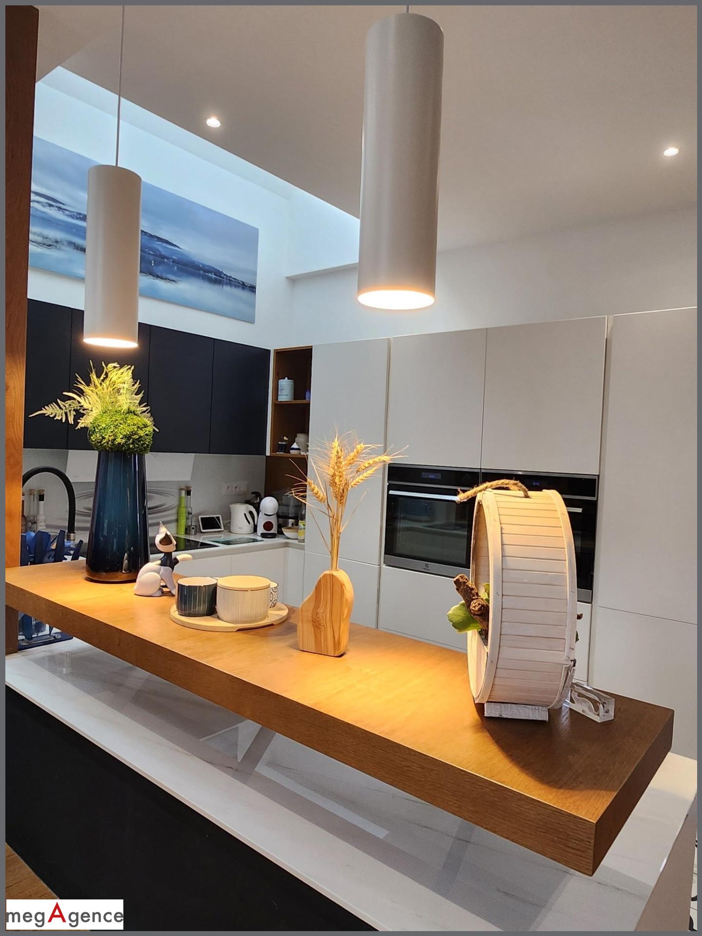 Miniature photo - 5 / 9