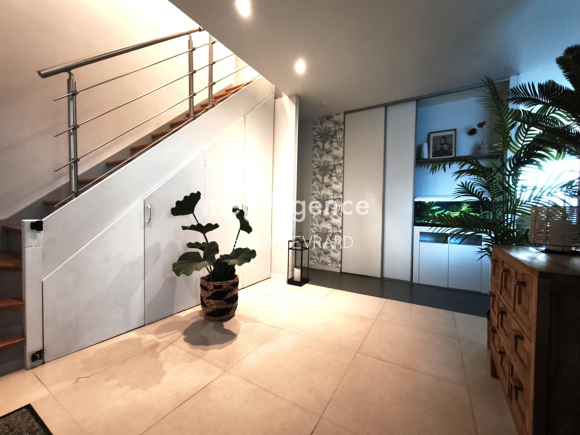 Miniature photo - 2 / 13