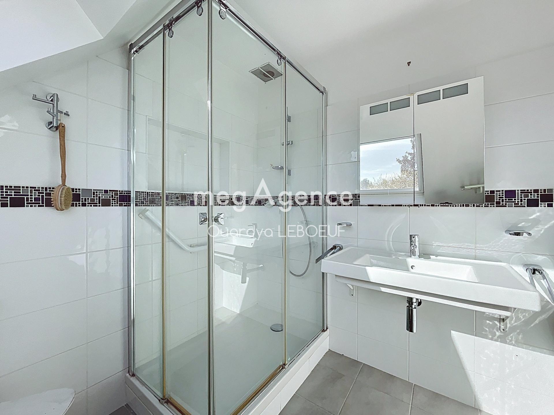 Miniature photo - 8 / 9