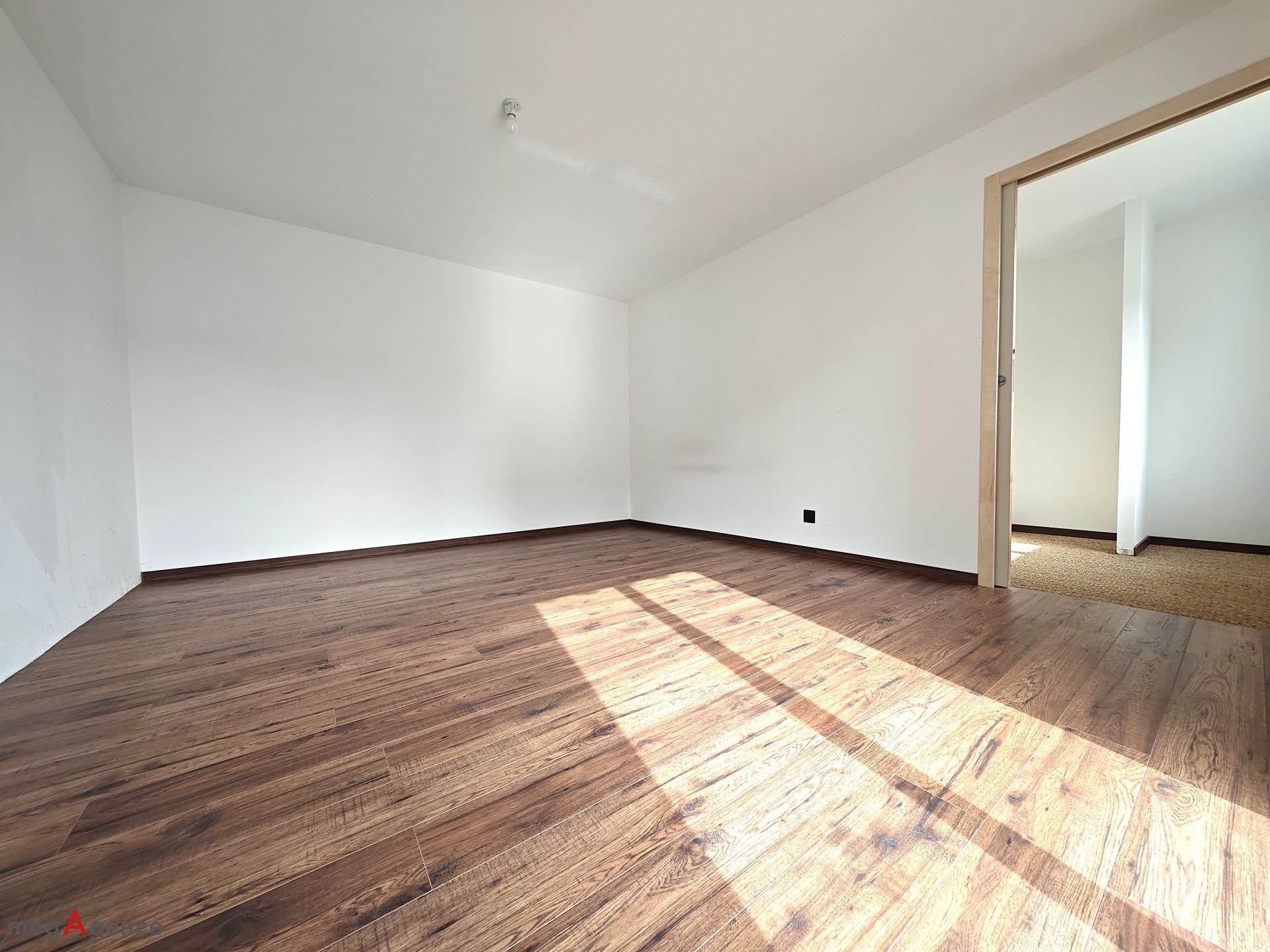 Miniature photo - 9 / 17