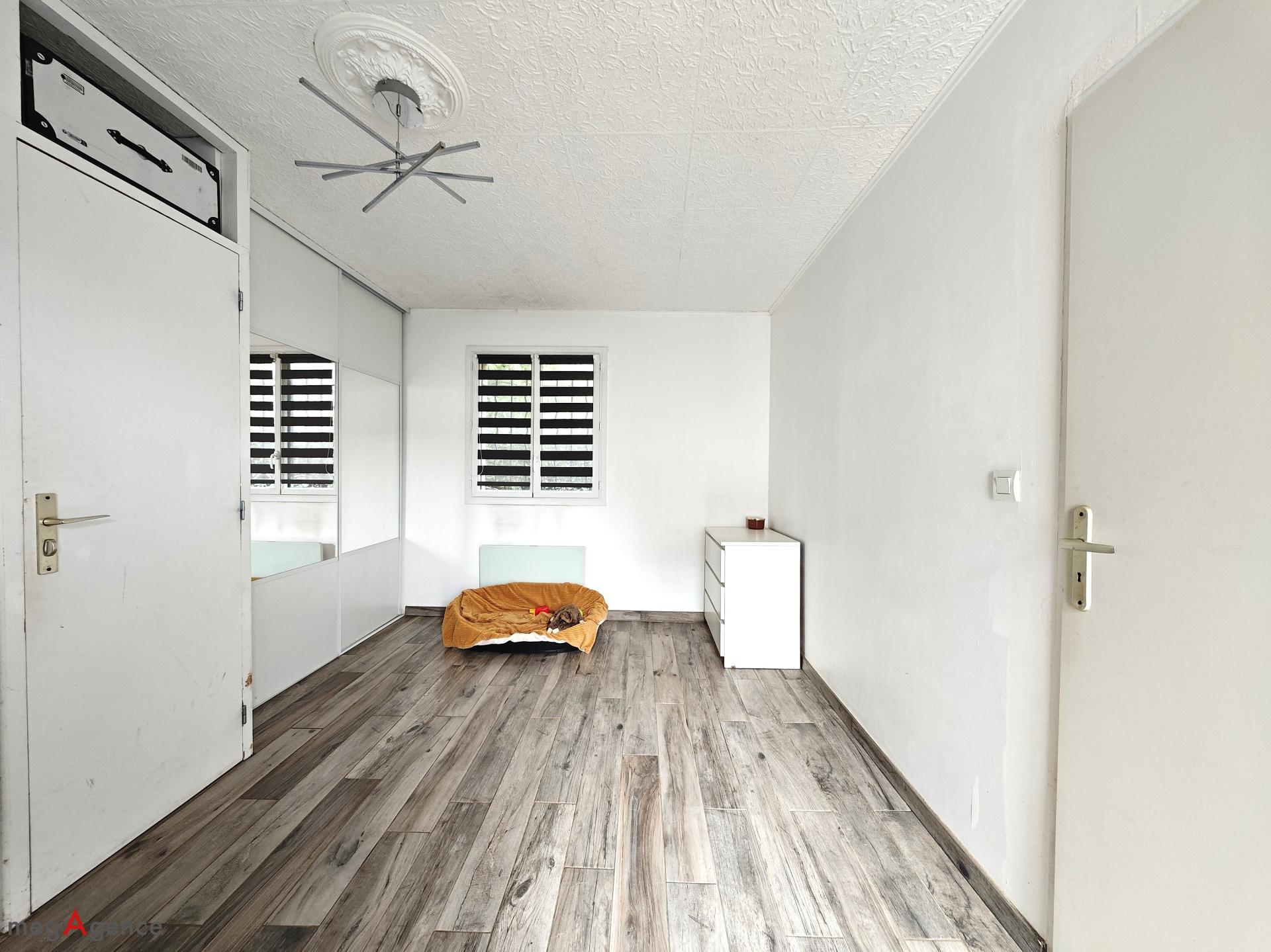 Miniature photo - 12 / 17