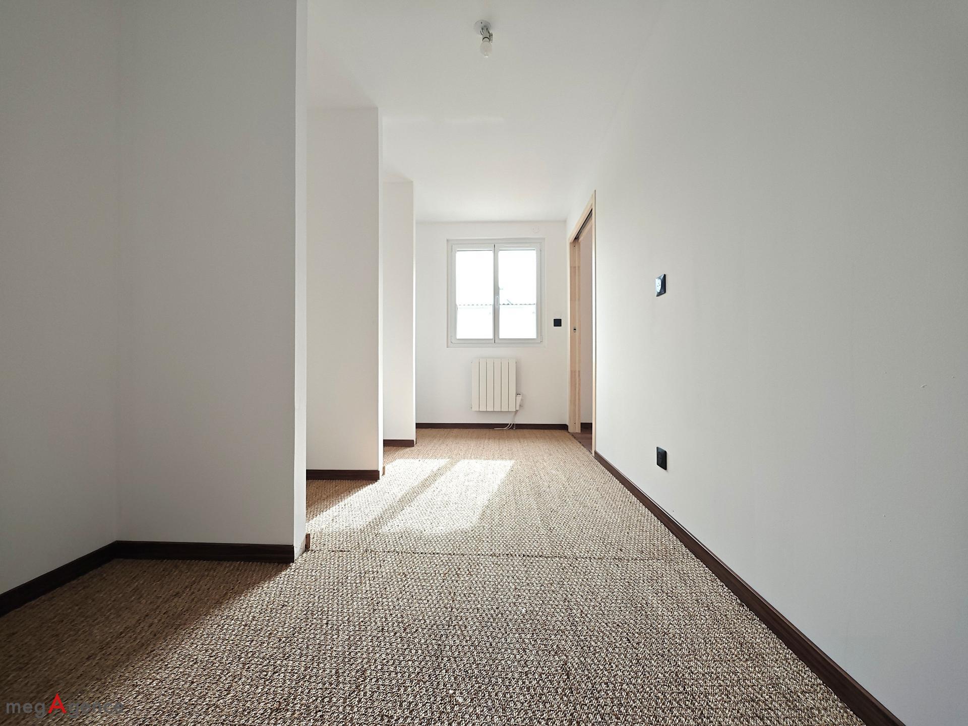 Miniature photo - 10 / 17