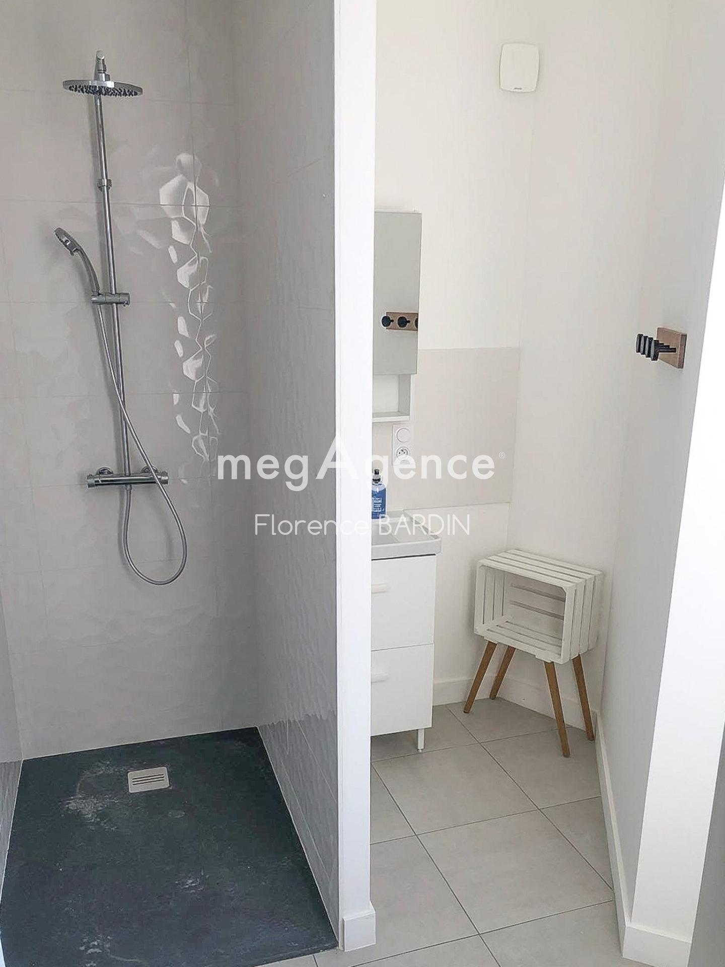 Miniature photo - 5 / 10