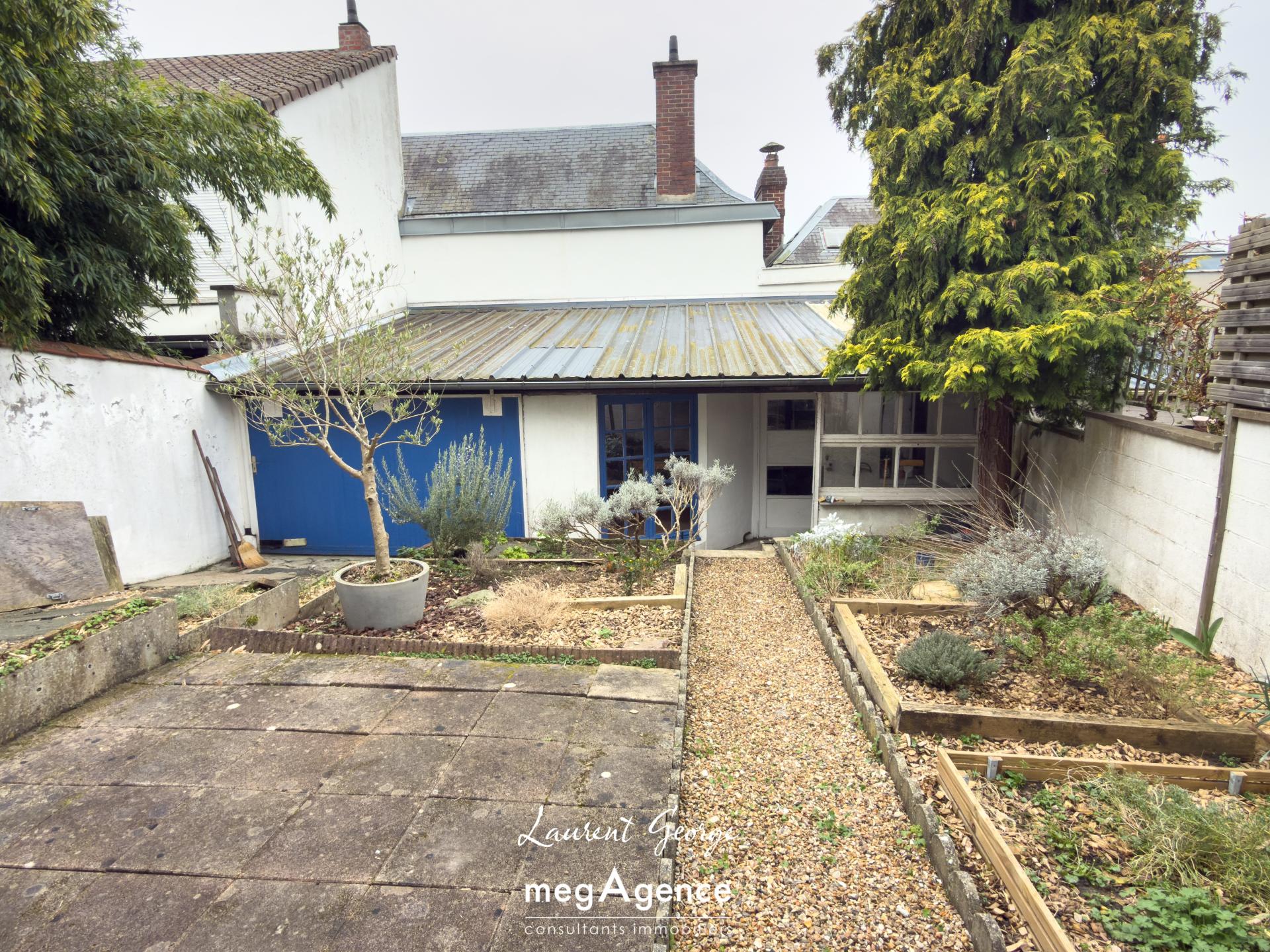 Miniature photo - 2 / 11