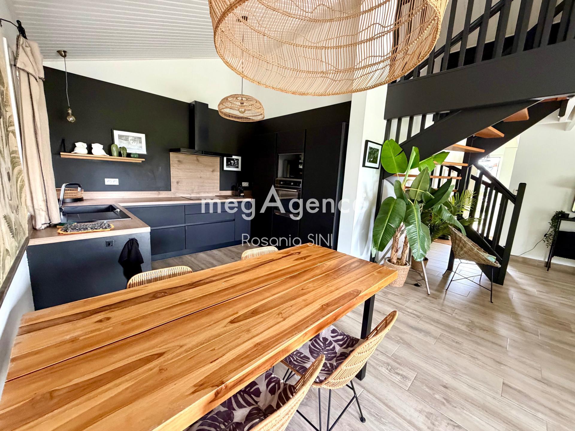 Miniature photo - 2 / 16