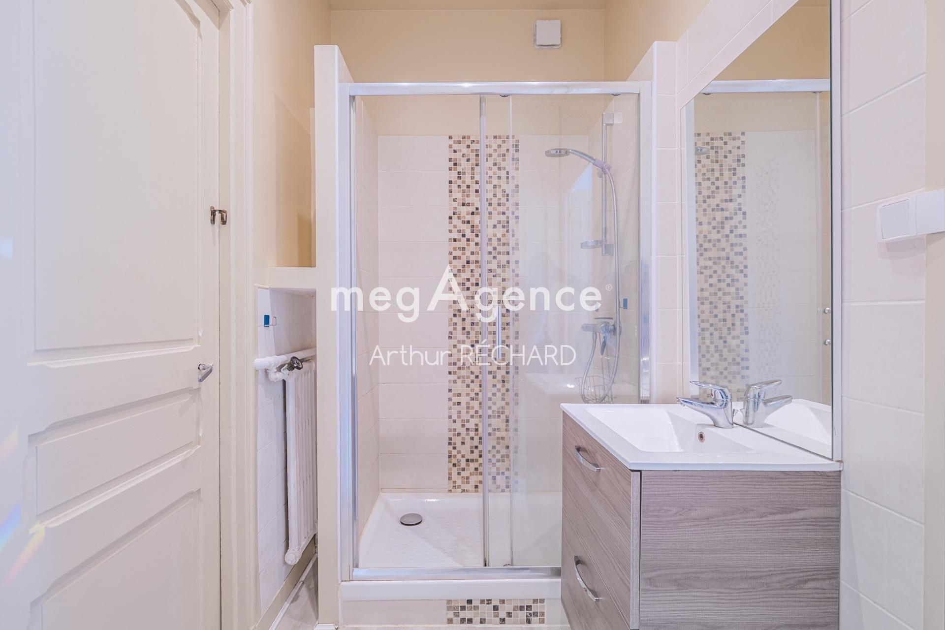 Miniature photo - 6 / 12