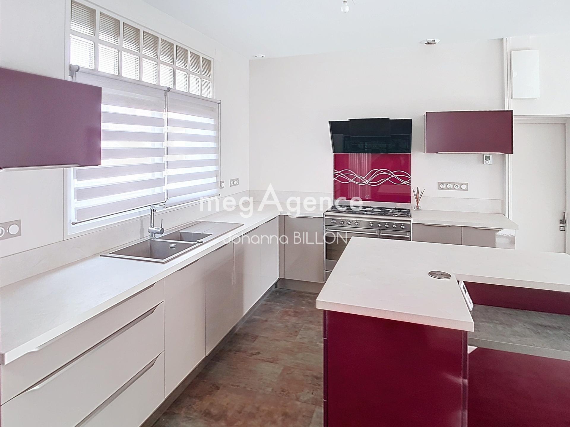 Miniature photo - 2 / 13