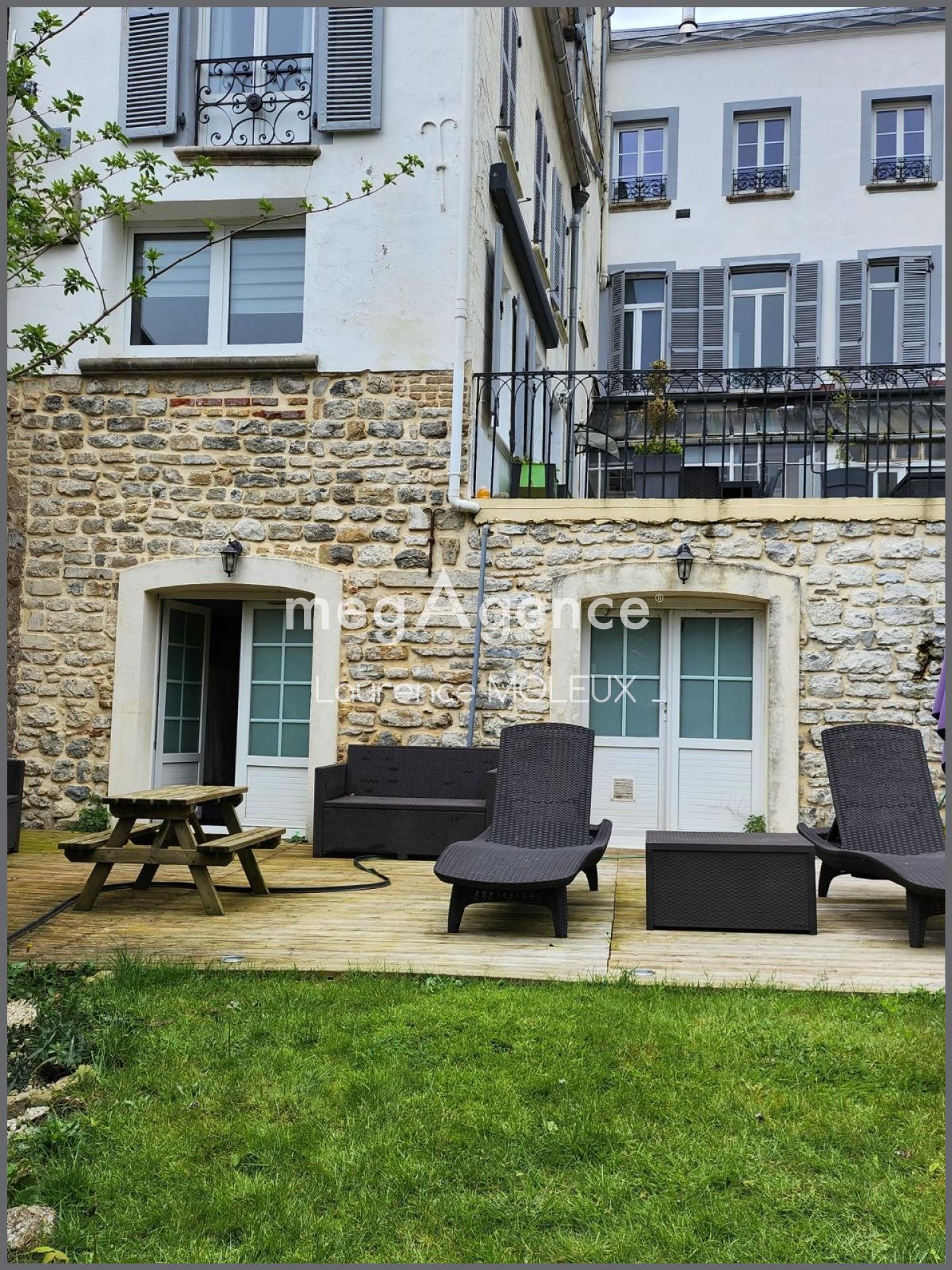 Miniature photo - 2 / 10