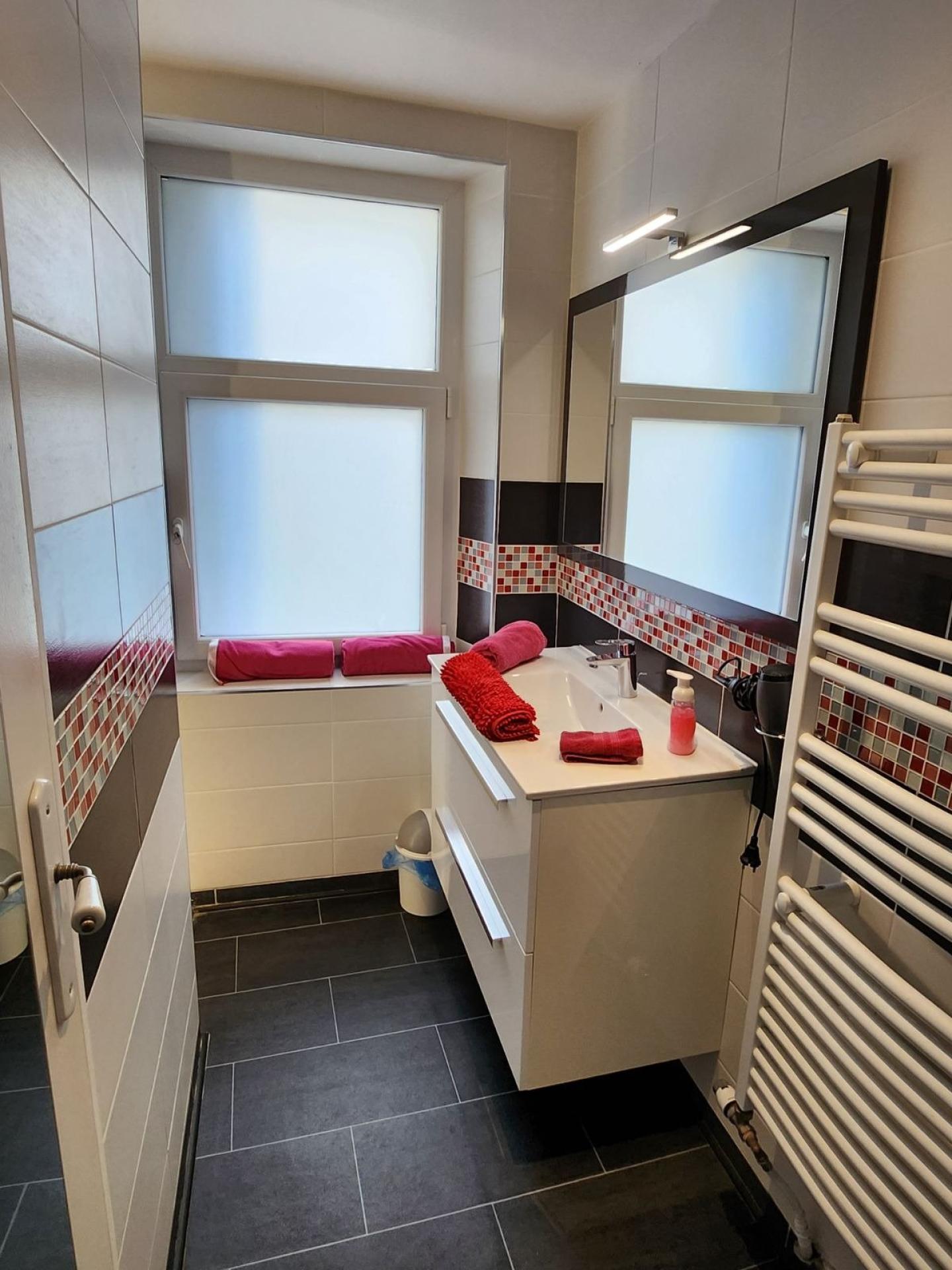 Miniature photo - 8 / 10