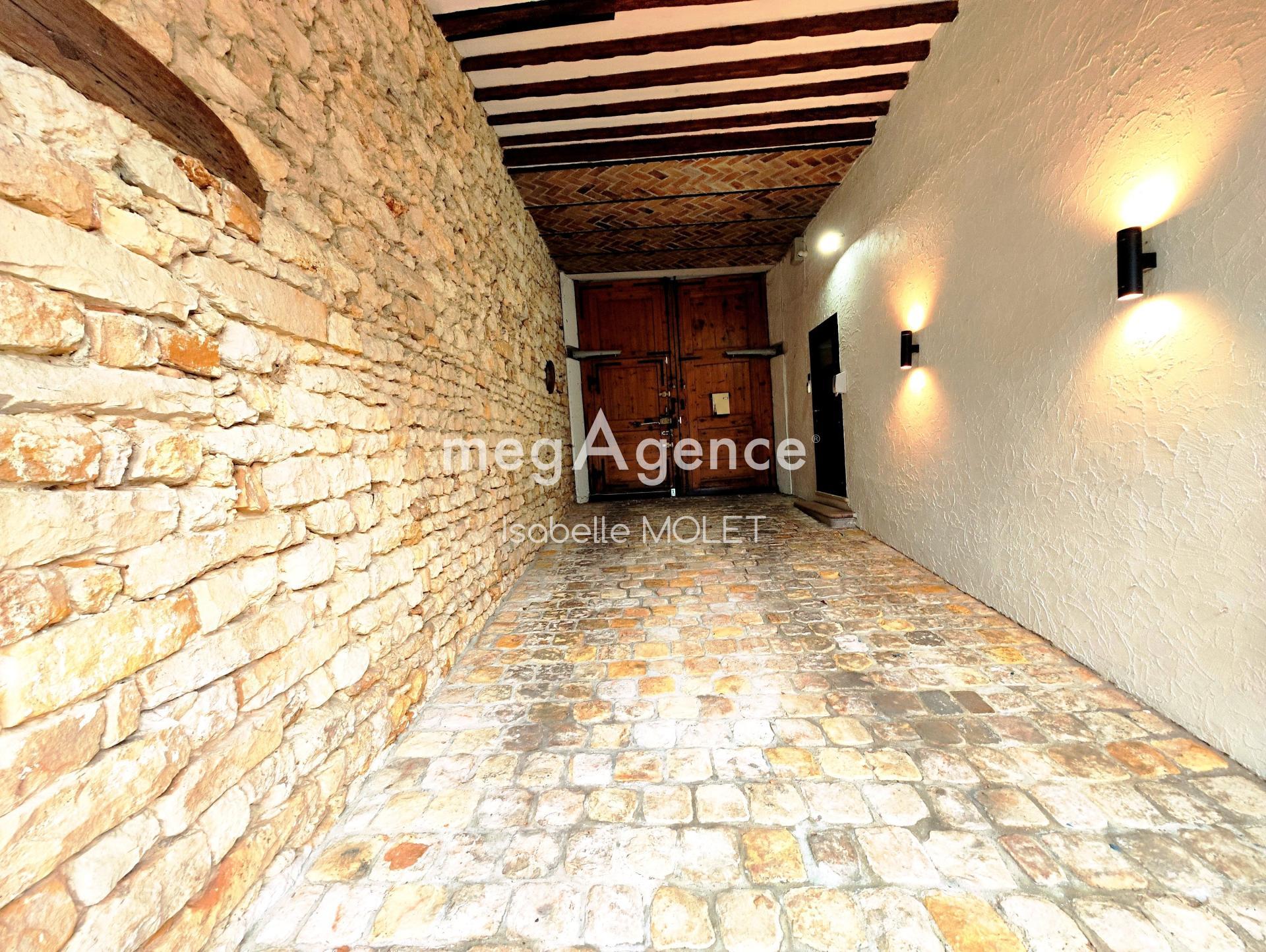 Miniature photo - 4 / 19