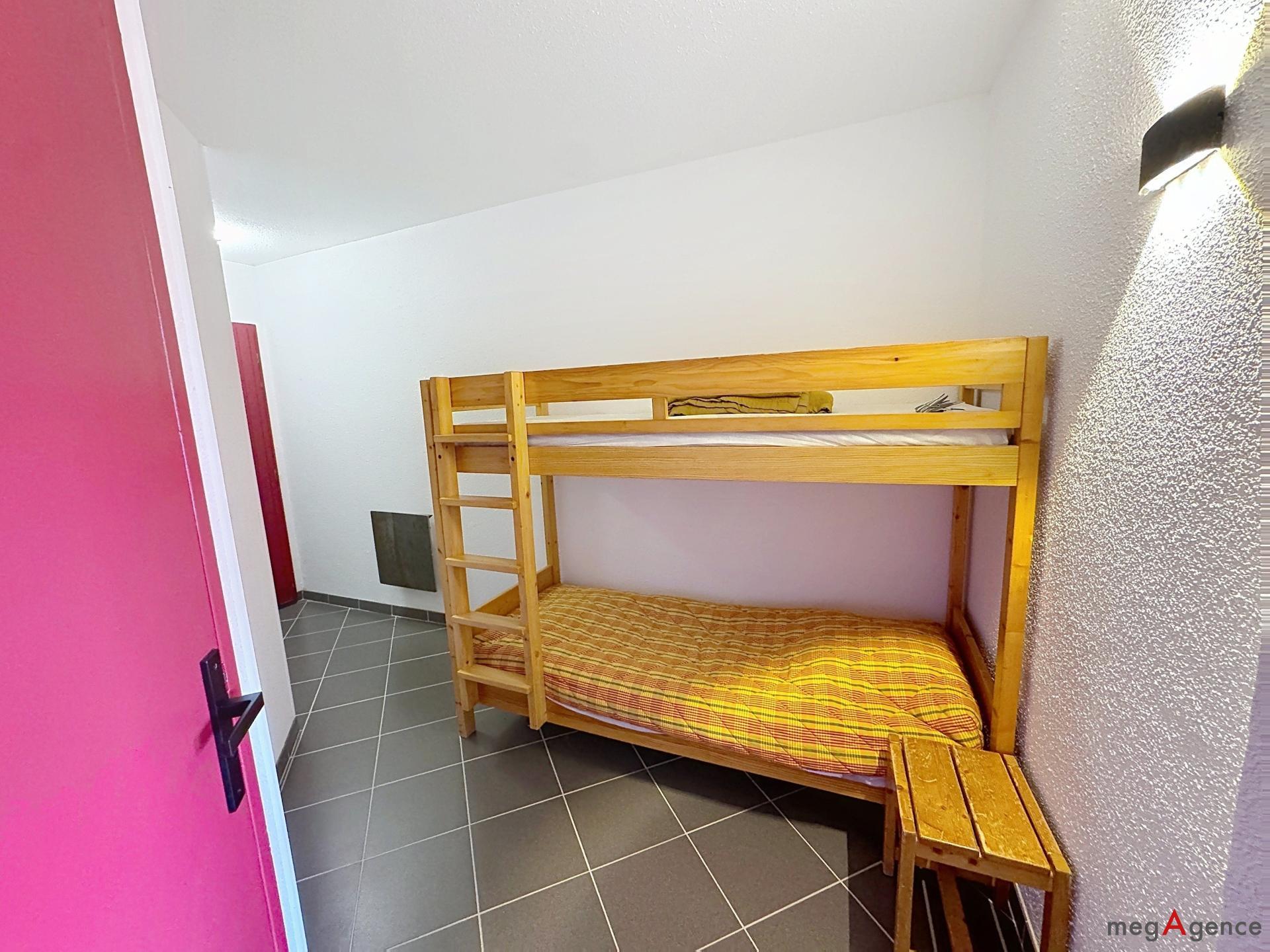 Miniature photo - 6 / 10