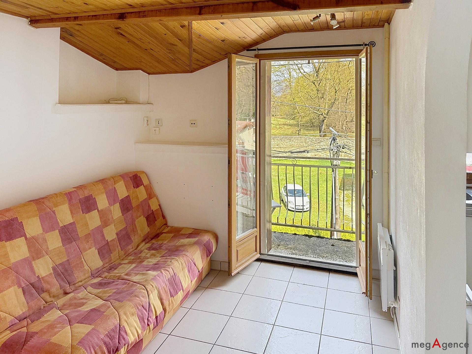 Miniature photo - 2 / 15